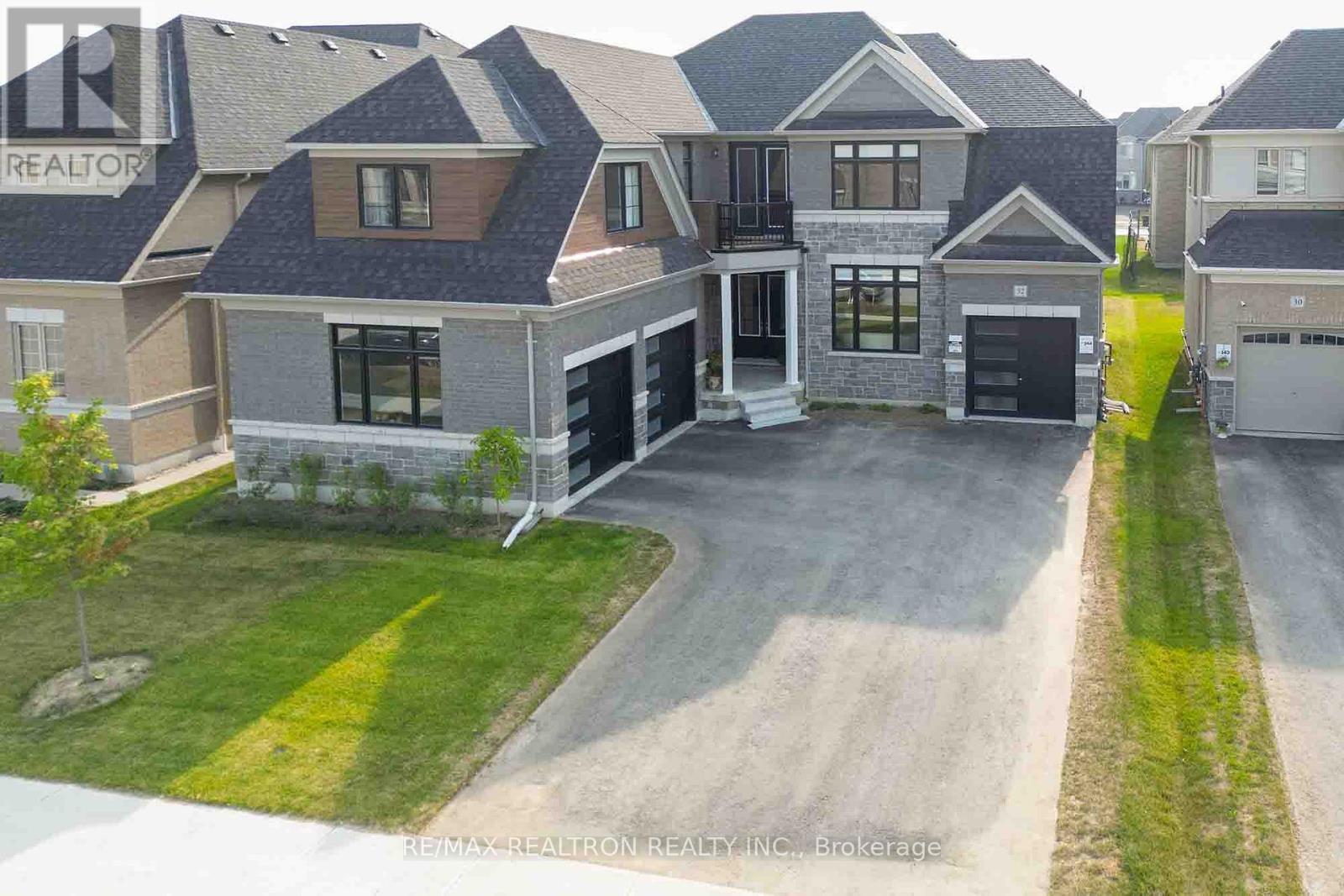 32 Bellflower Crescent, Adjala-Tosorontio, Ontario  L0G 1W0 - Photo 2 - N13592064