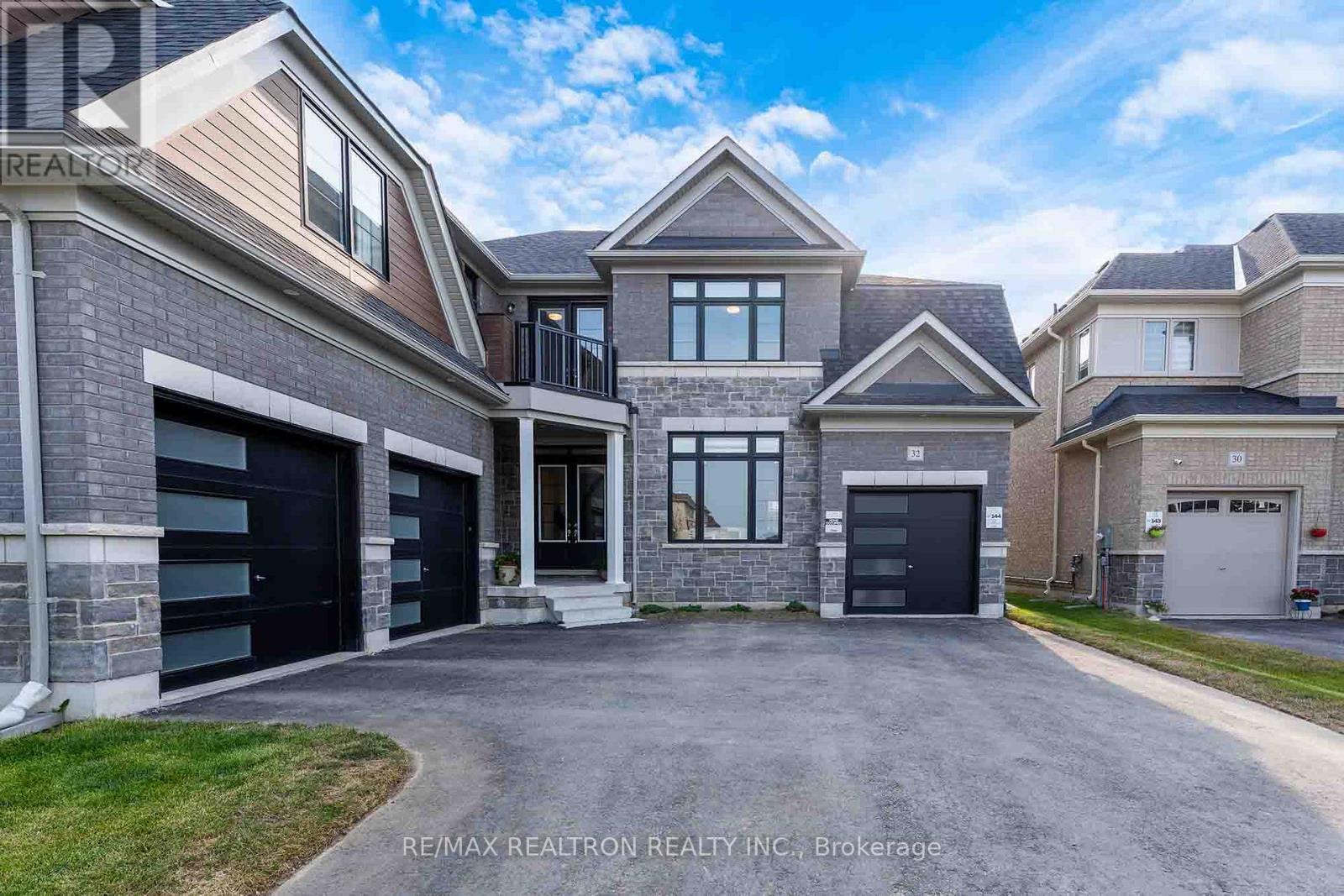 32 Bellflower Crescent, Adjala-Tosorontio, Ontario  L0G 1W0 - Photo 3 - N13592064