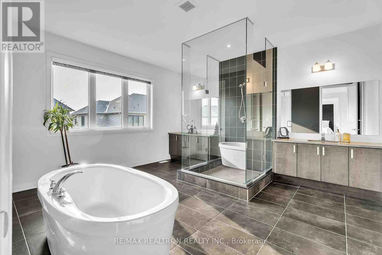 32 Bellflower Crescent, Adjala-Tosorontio, Ontario  L0G 1W0 - Photo 30 - N13592064