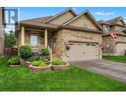11 RED CEDAR LANE, Essa, Ontario