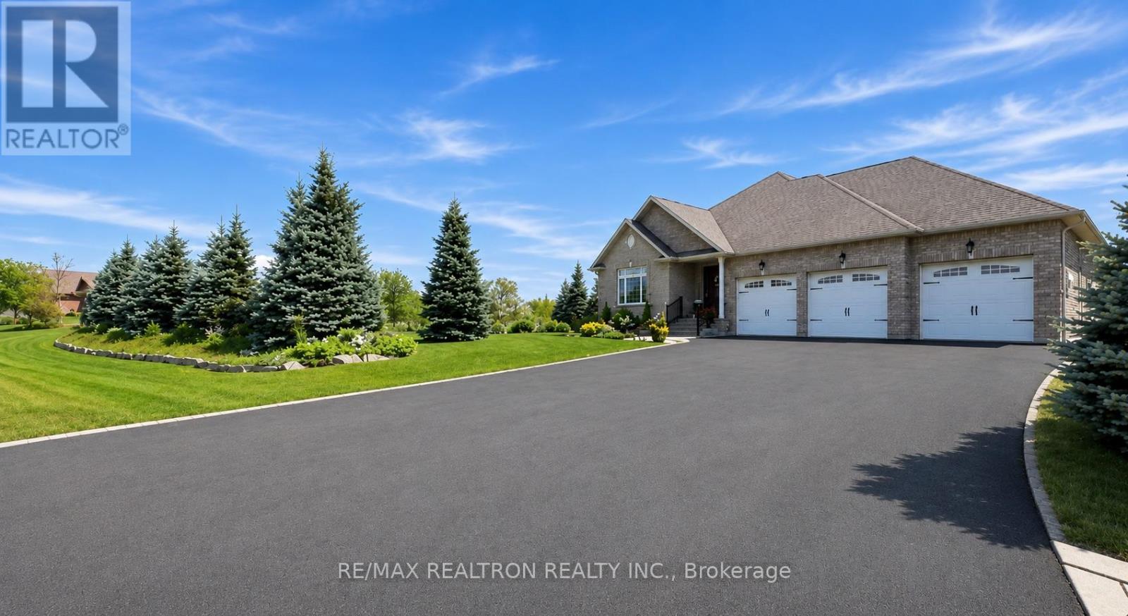 17 Brolley Crescent, Essa, Ontario  L0L 2N2 - Photo 1 - N13592152