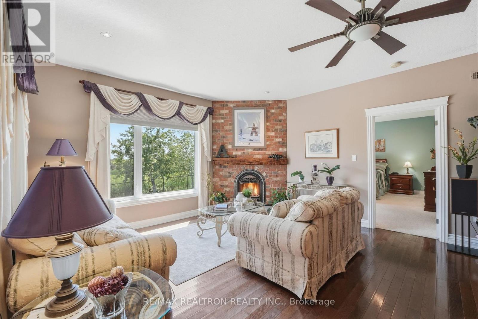 17 Brolley Crescent, Essa, Ontario  L0L 2N2 - Photo 11 - N13592152