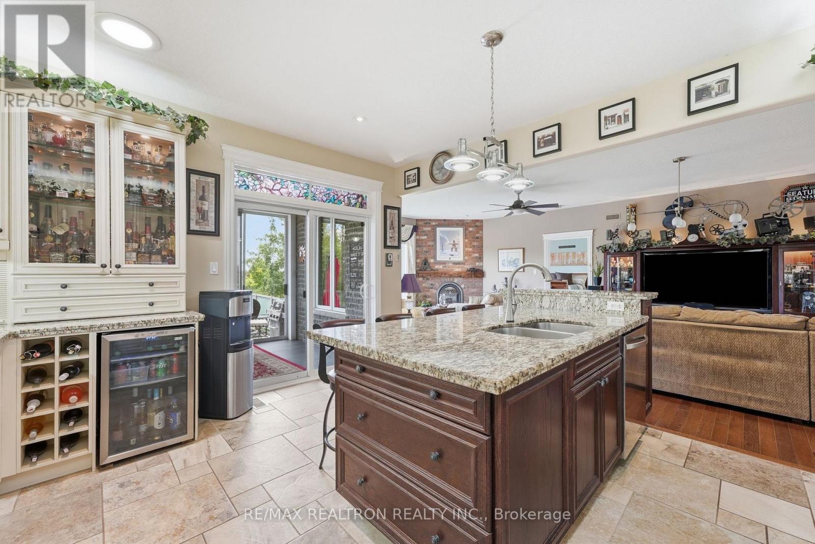 17 Brolley Crescent, Essa, Ontario  L0L 2N2 - Photo 14 - N13592152