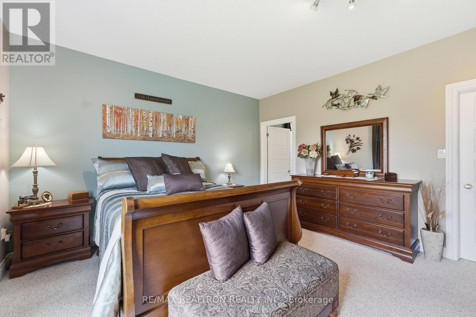 17 Brolley Crescent, Essa, Ontario  L0L 2N2 - Photo 20 - N13592152
