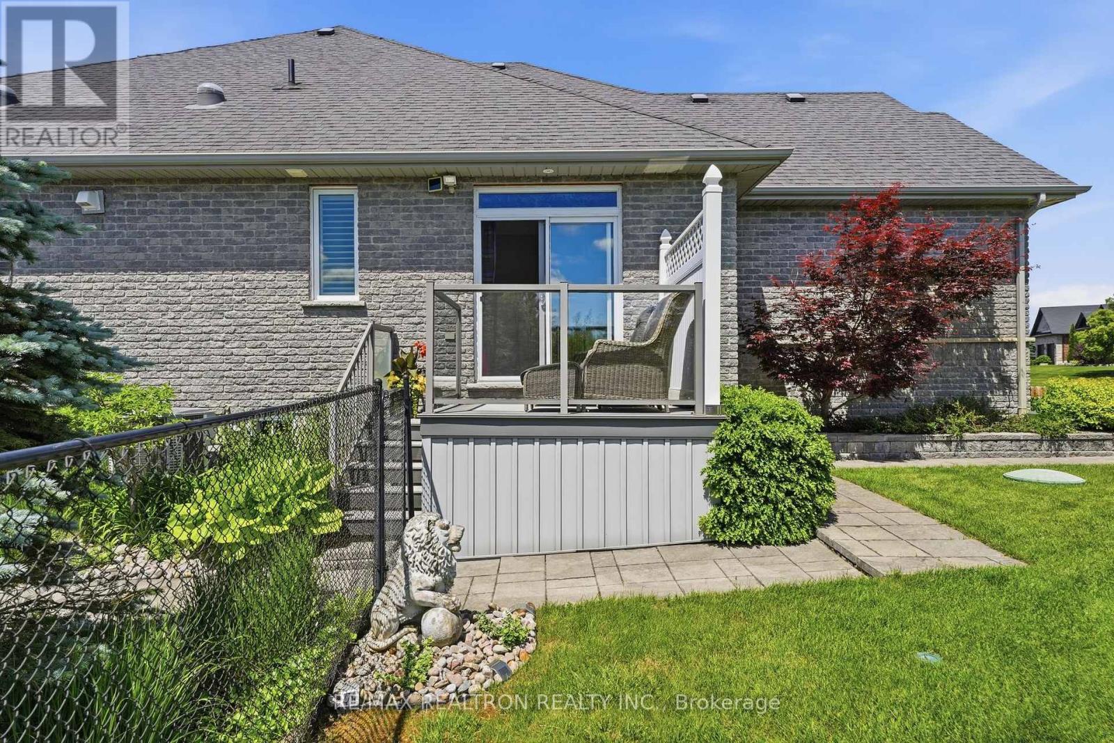17 Brolley Crescent, Essa, Ontario  L0L 2N2 - Photo 25 - N13592152