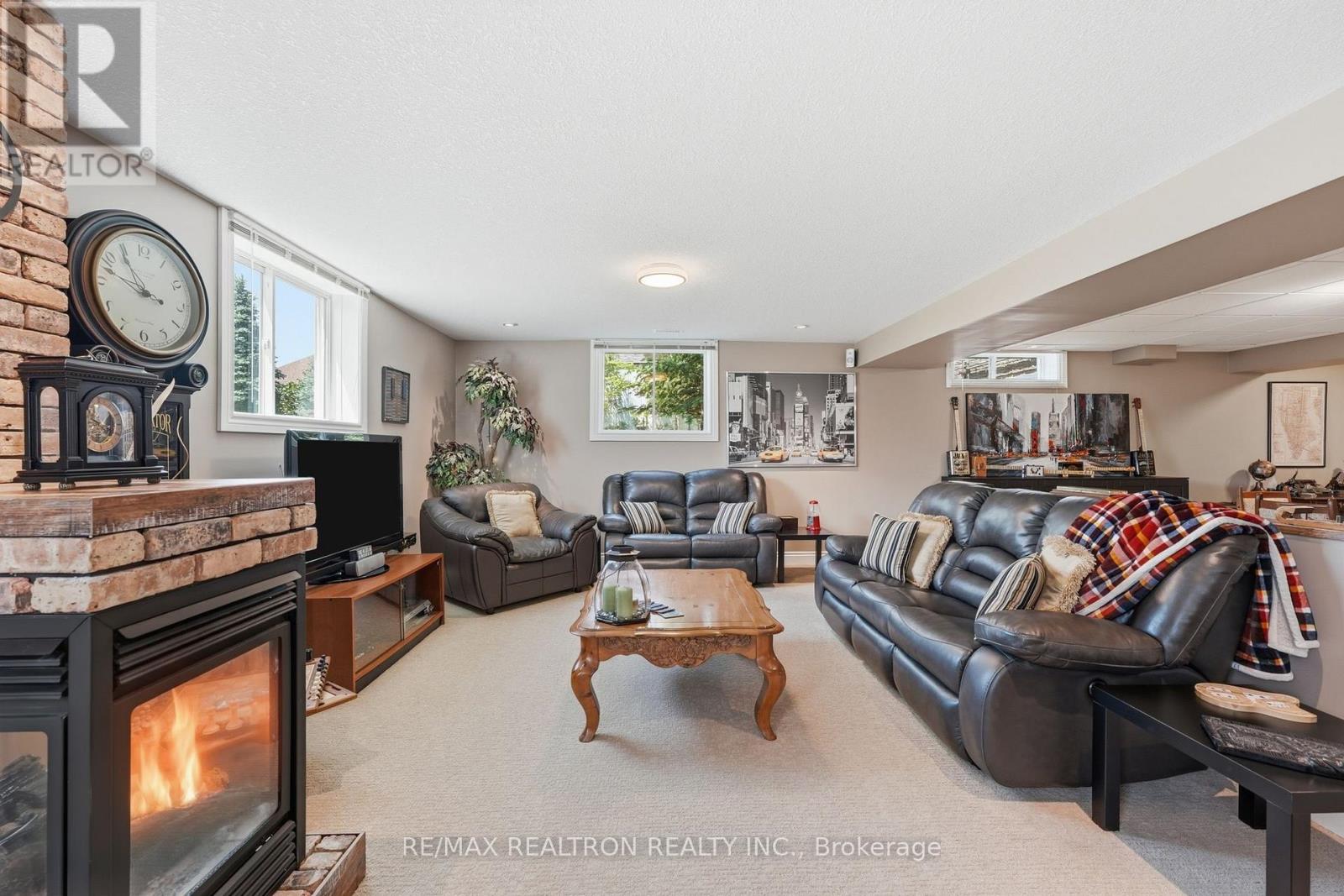 17 Brolley Crescent, Essa, Ontario  L0L 2N2 - Photo 32 - N13592152