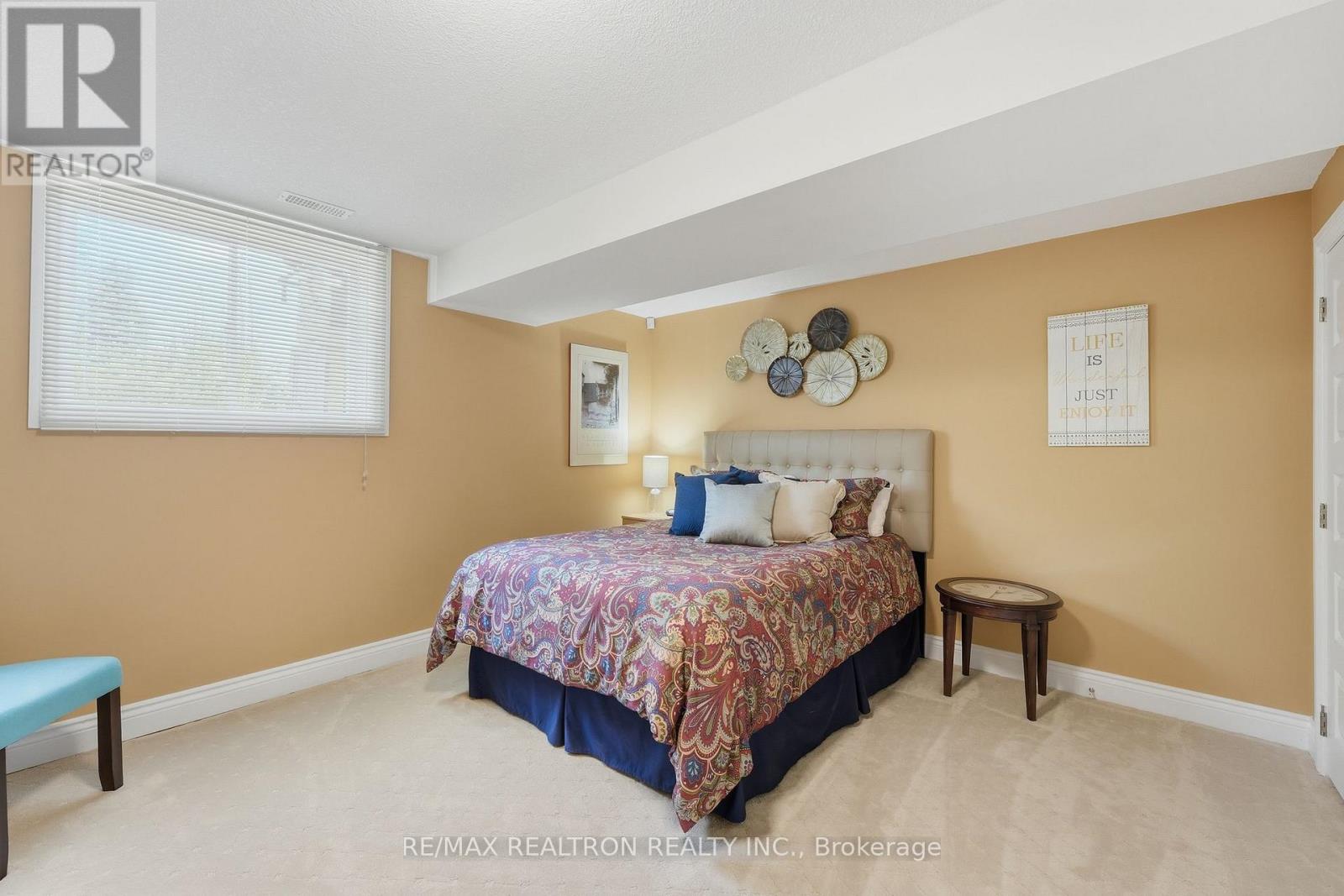 17 Brolley Crescent, Essa, Ontario  L0L 2N2 - Photo 33 - N13592152