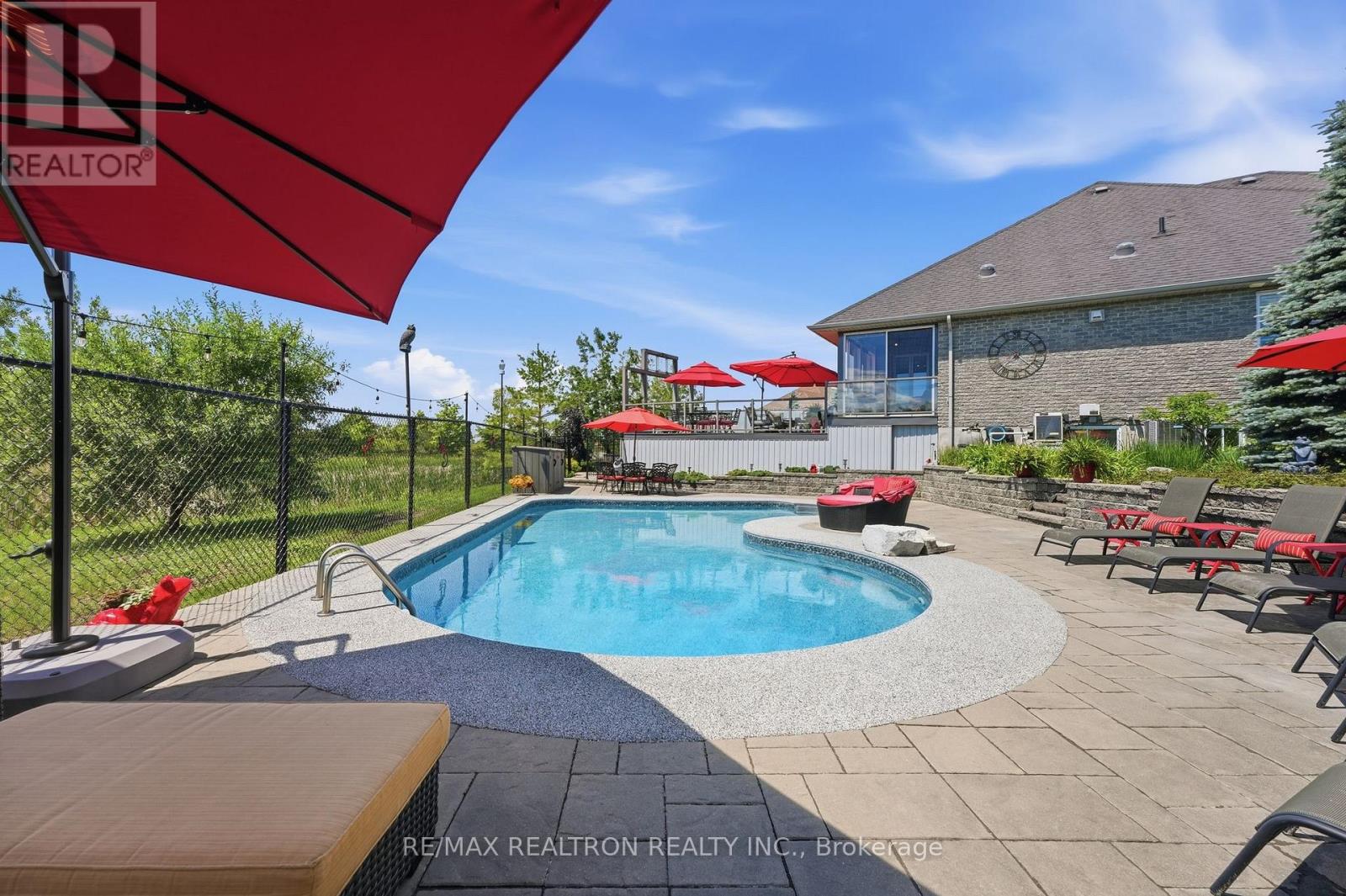 17 Brolley Crescent, Essa, Ontario  L0L 2N2 - Photo 41 - N13592152