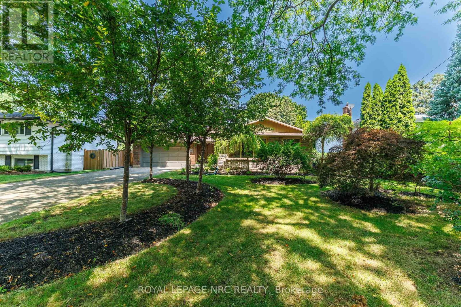15 Black Friars Road, St. Catharines, Ontario  L2N 2M8 - Photo 3 - X13592194