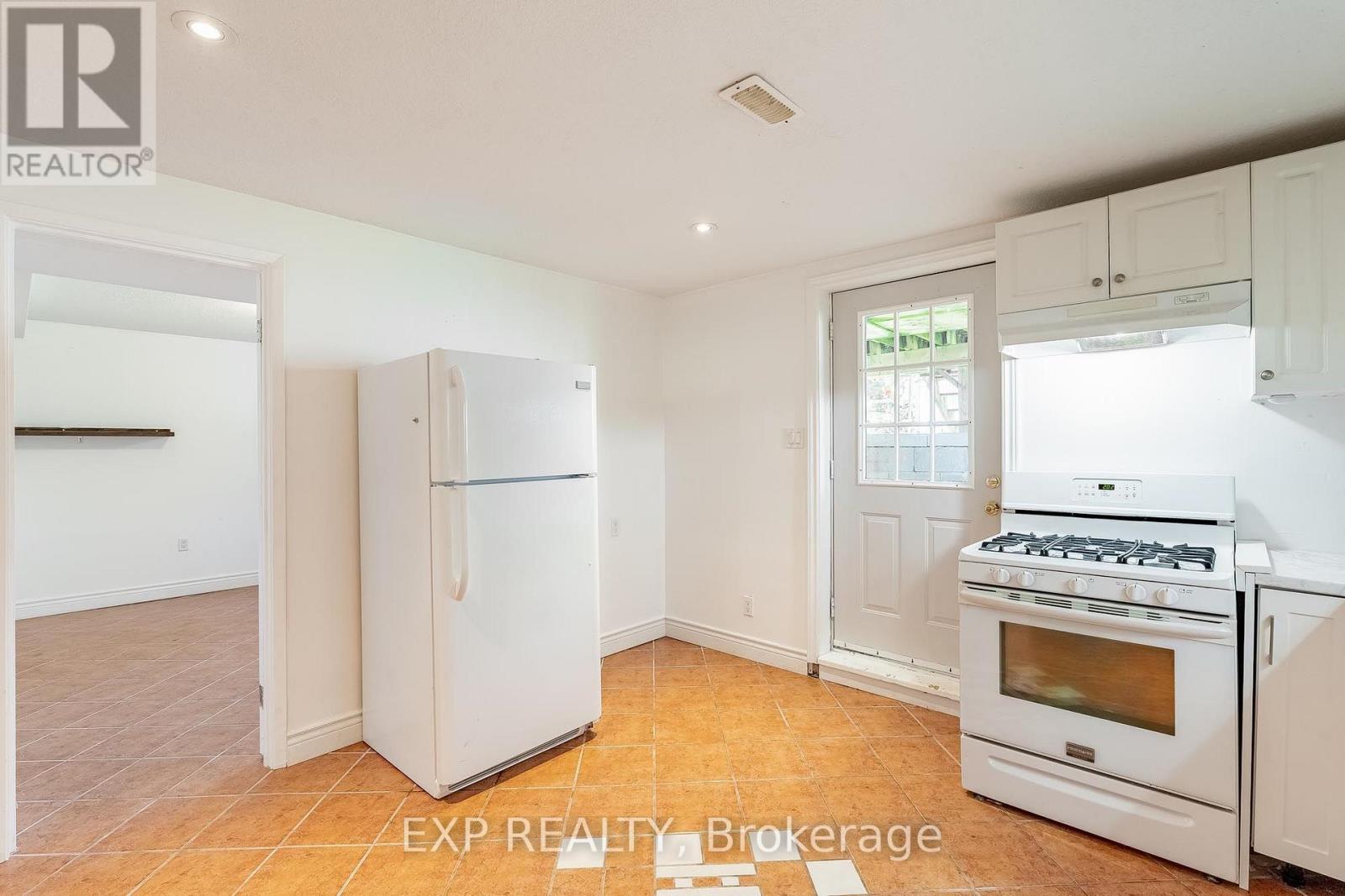 14 Bourgeois Beach Road, Tay (Victoria Harbour), Ontario  L0K 2A0 - Photo 6 - S13592050