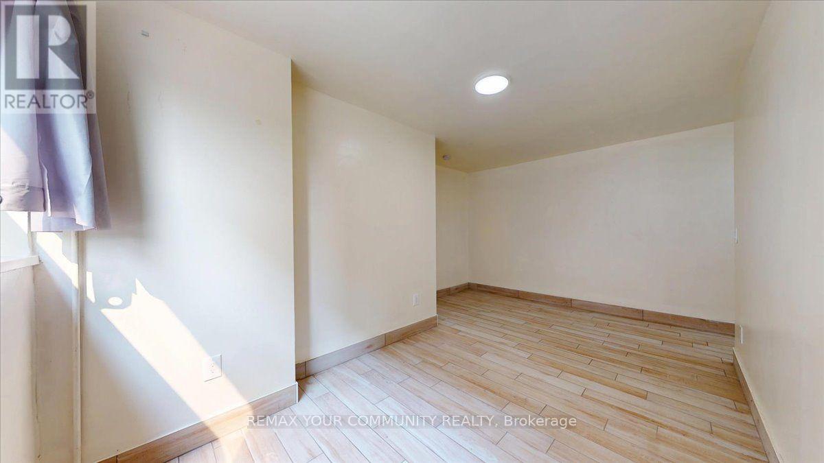 1a - 2645 Keele Street, Toronto, Ontario  M6L 2P2 - Photo 11 - W13506504