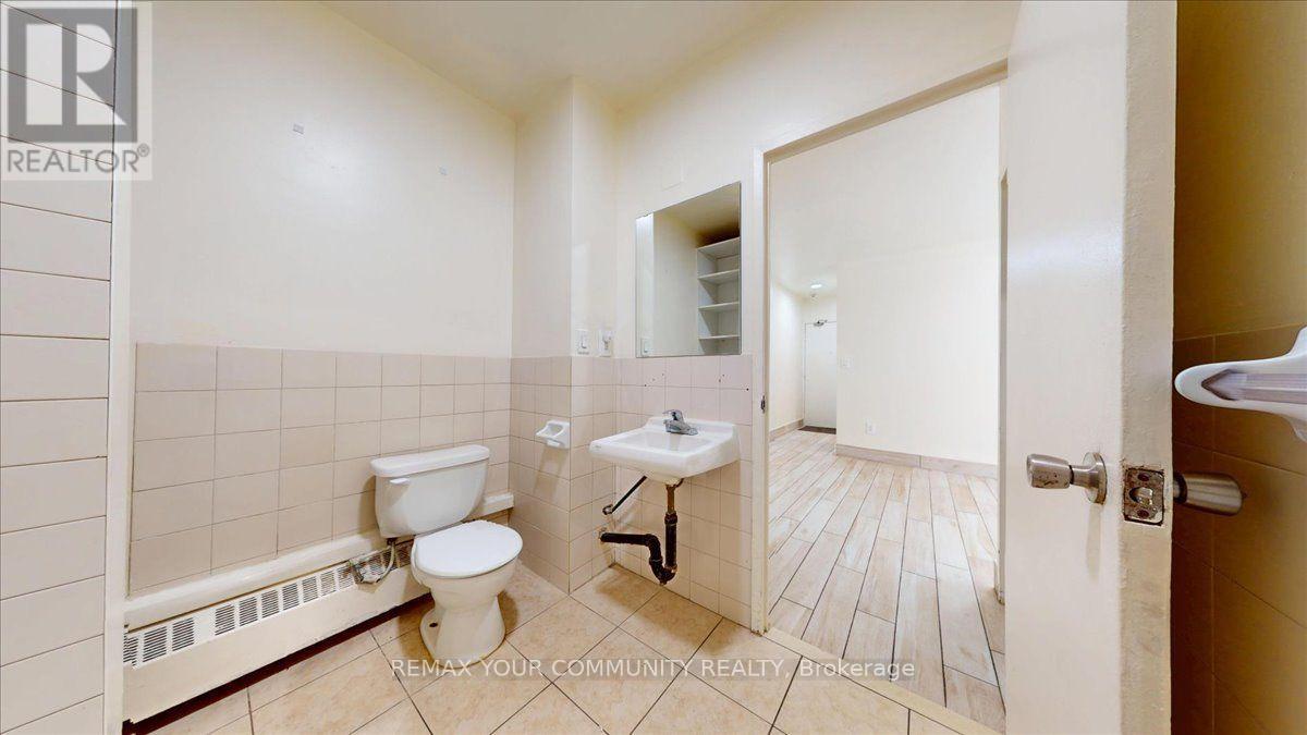 1a - 2645 Keele Street, Toronto, Ontario  M6L 2P2 - Photo 18 - W13506504