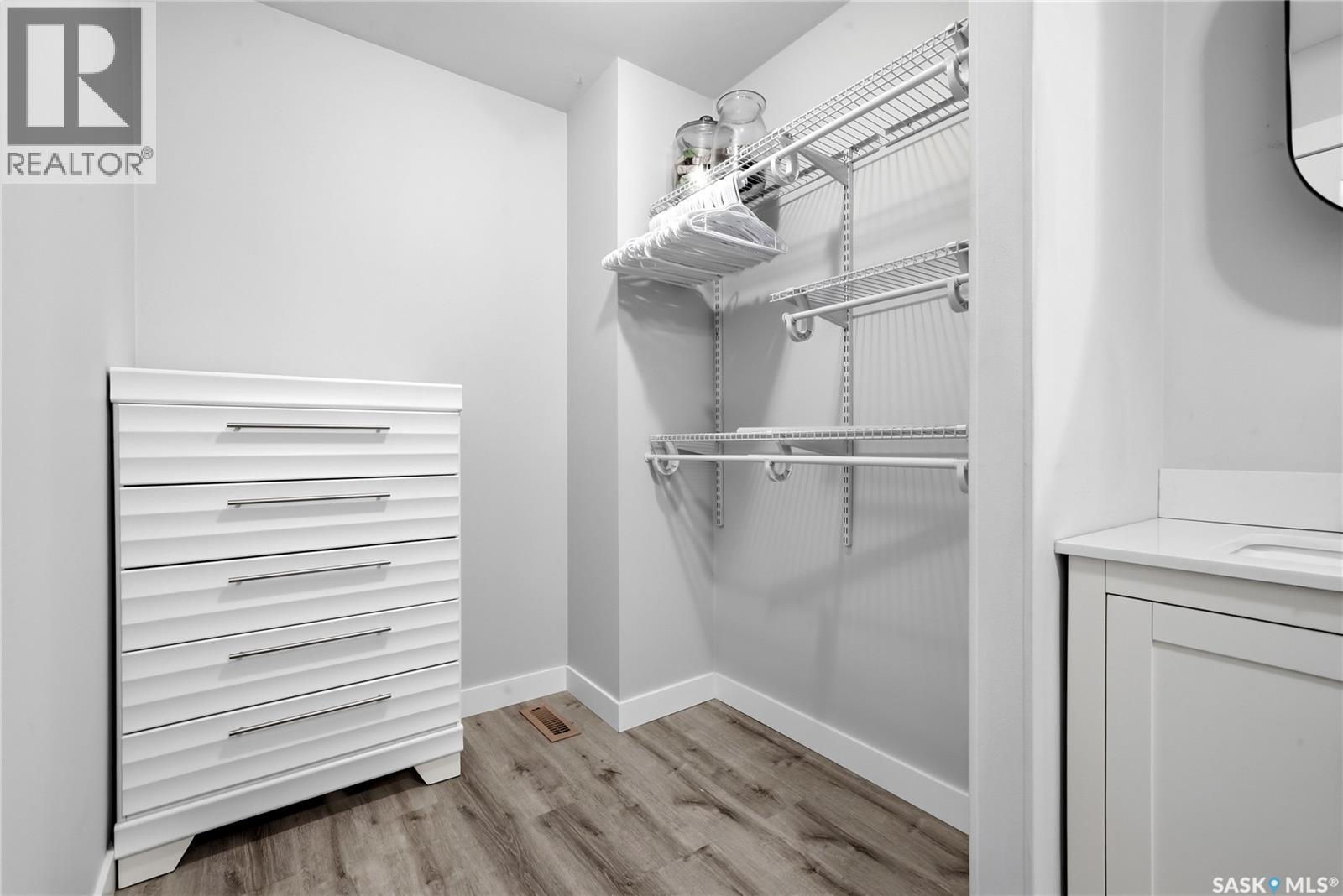 4005 Gordon Road, Regina, Saskatchewan  S4S 6G6 - Photo 18 - SK043243