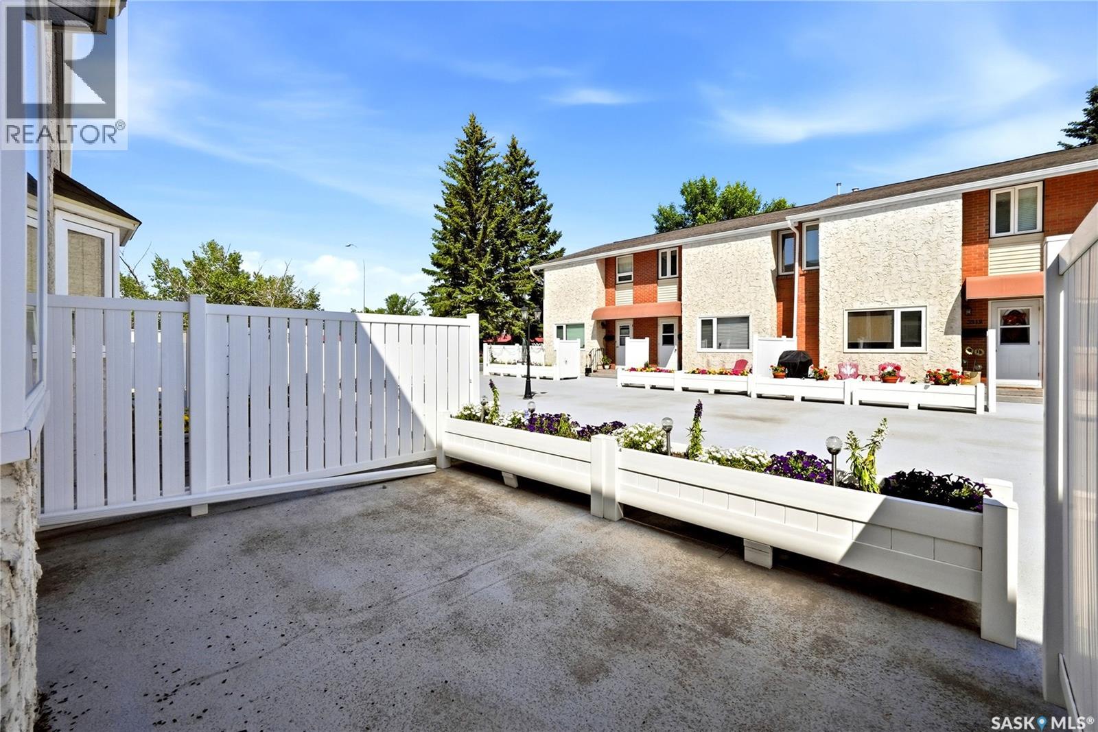 4005 Gordon Road, Regina, Saskatchewan  S4S 6G6 - Photo 29 - SK043243