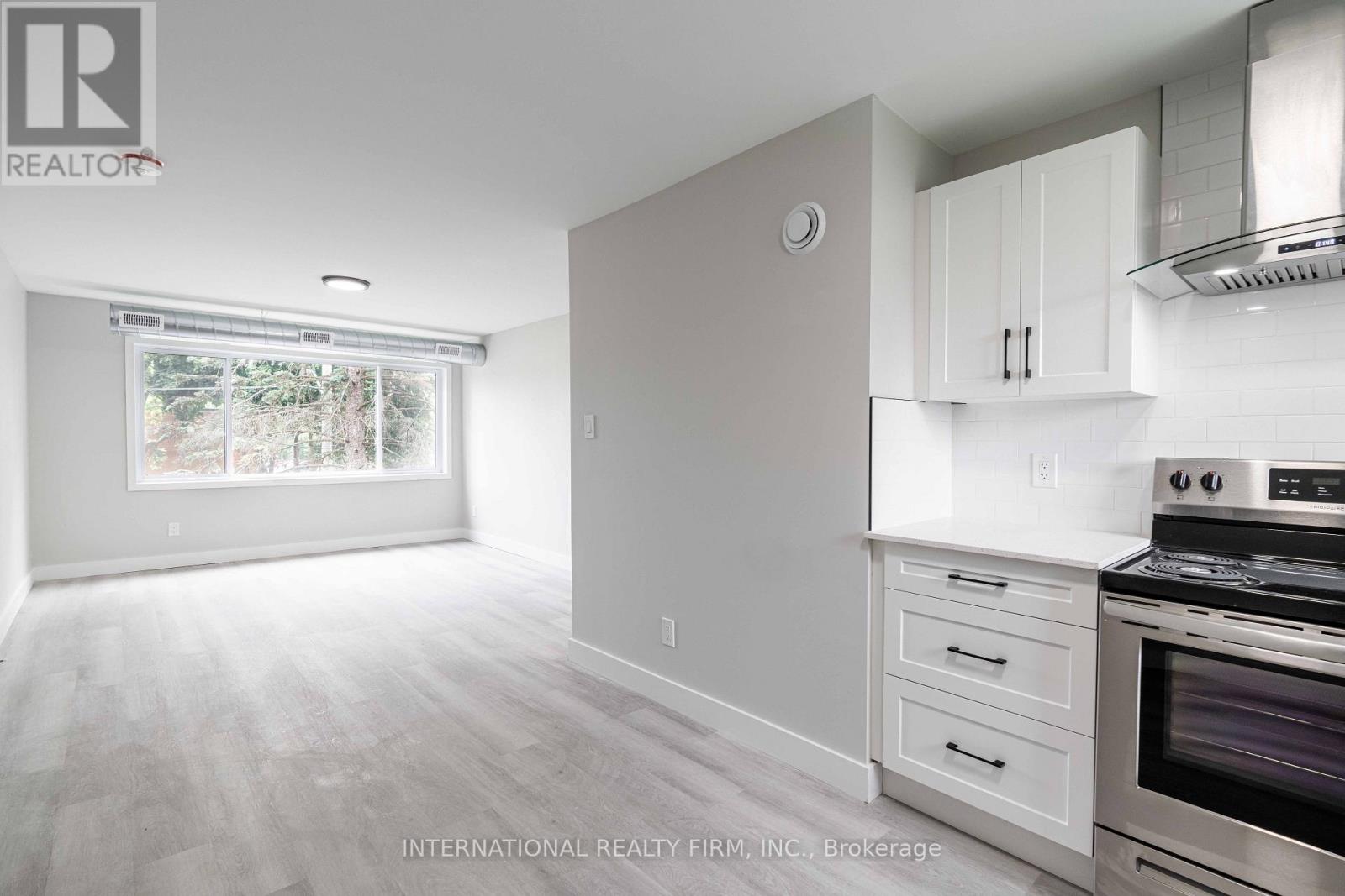 4 - 81 KING EDWARD AVENUE, London South, Ontario