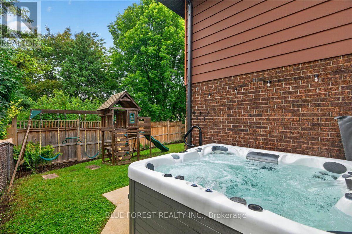 1885 Aldersbrook Road, London North, Ontario  N6G 3R4 - Photo 45 - X13592382