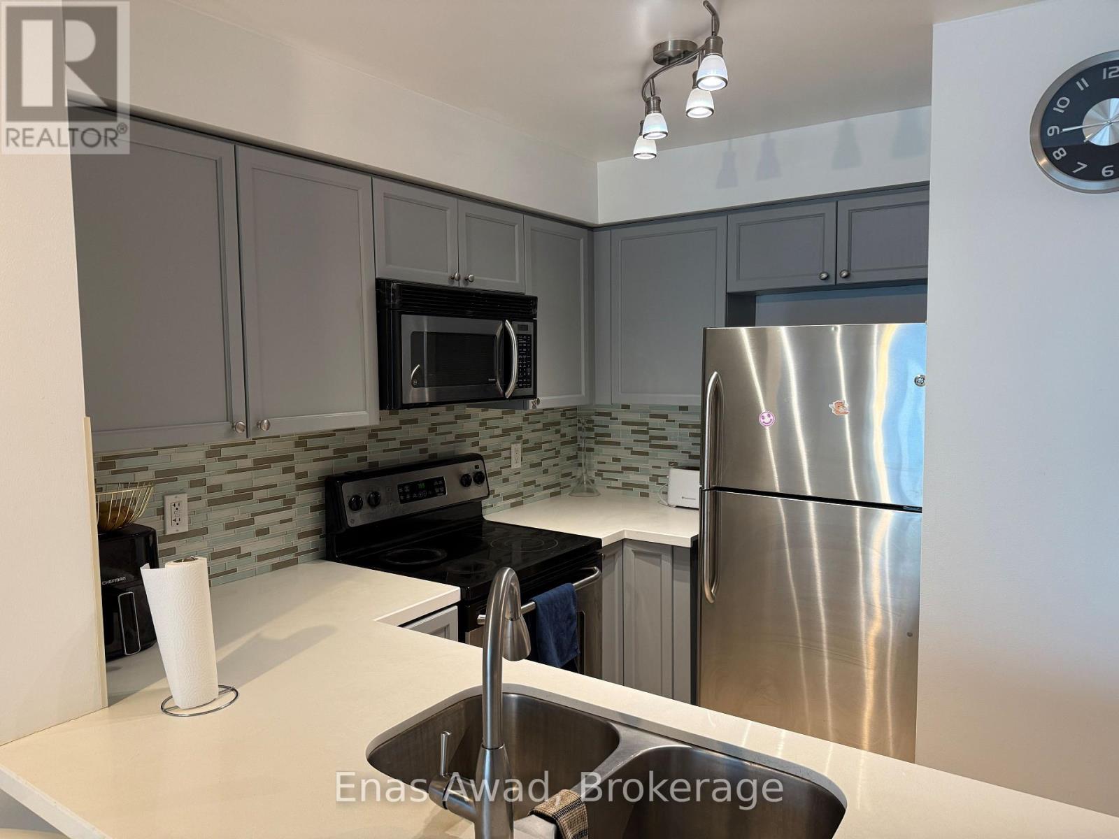1406 - 7 Michael Power Place, Toronto, Ontario  M9A 0A4 - Photo 5 - W13592468
