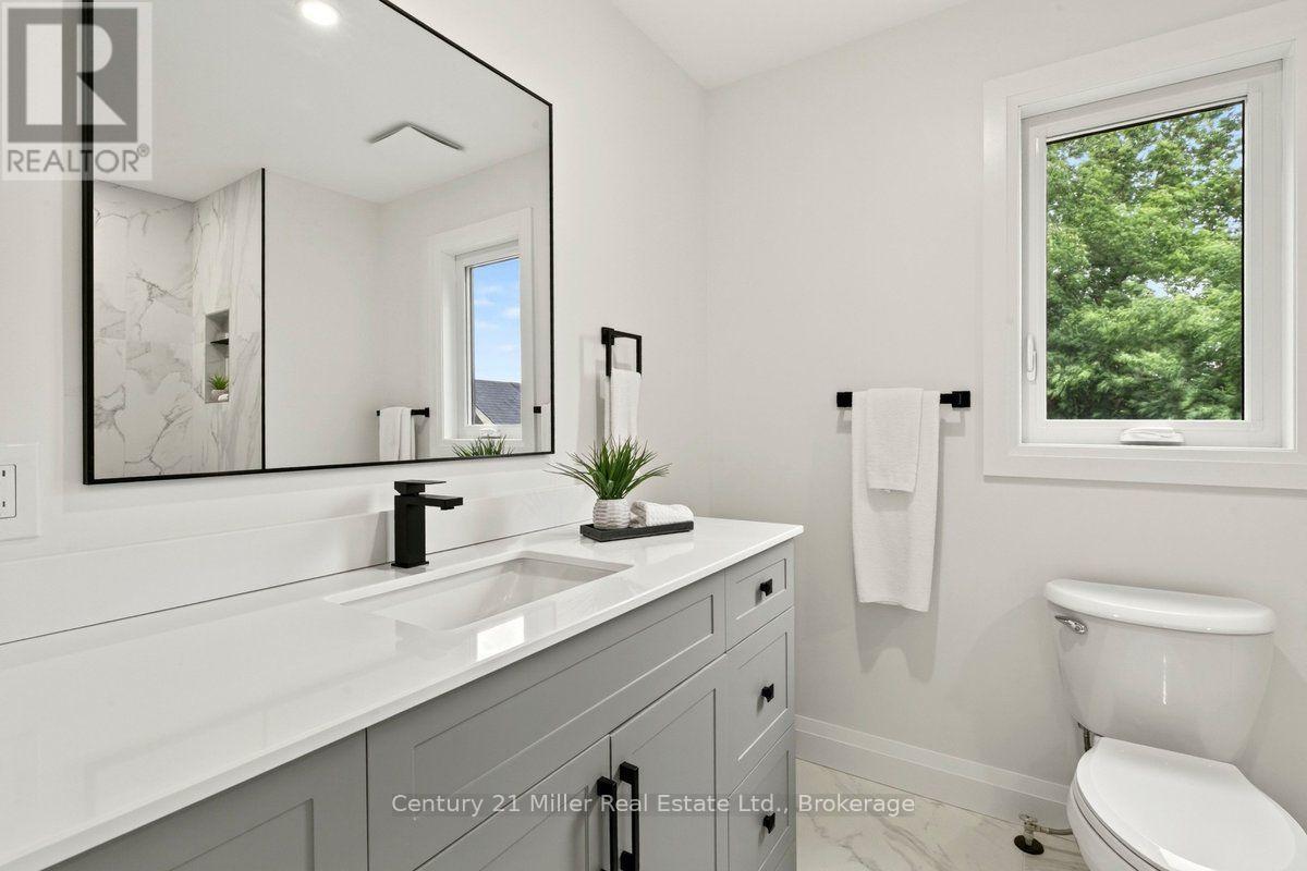 39 Victoria Street, Halton Hills, Ontario  L7G 3N5 - Photo 23 - W13592512