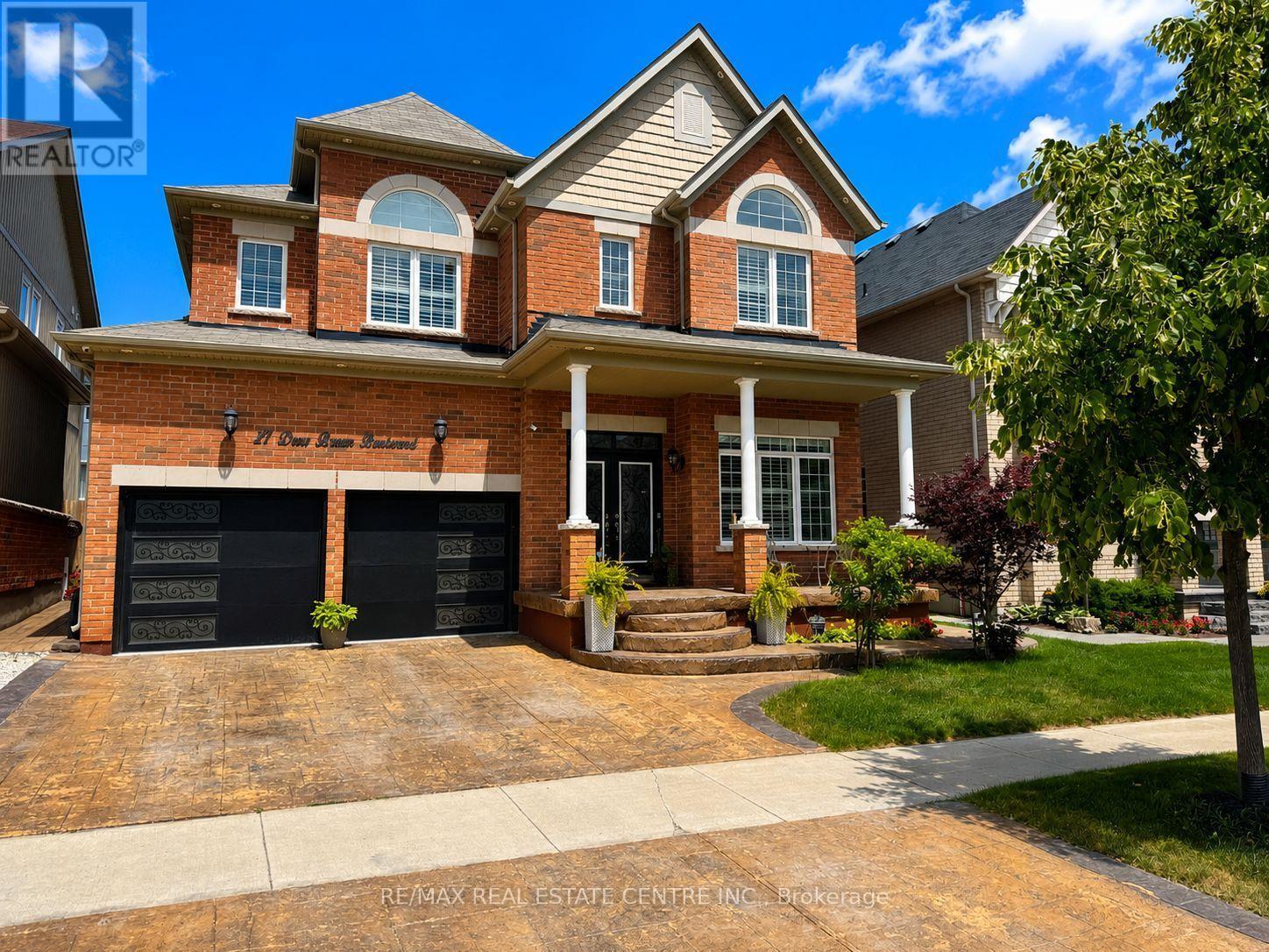 27 DREW BROWN BOULEVARD, Orangeville