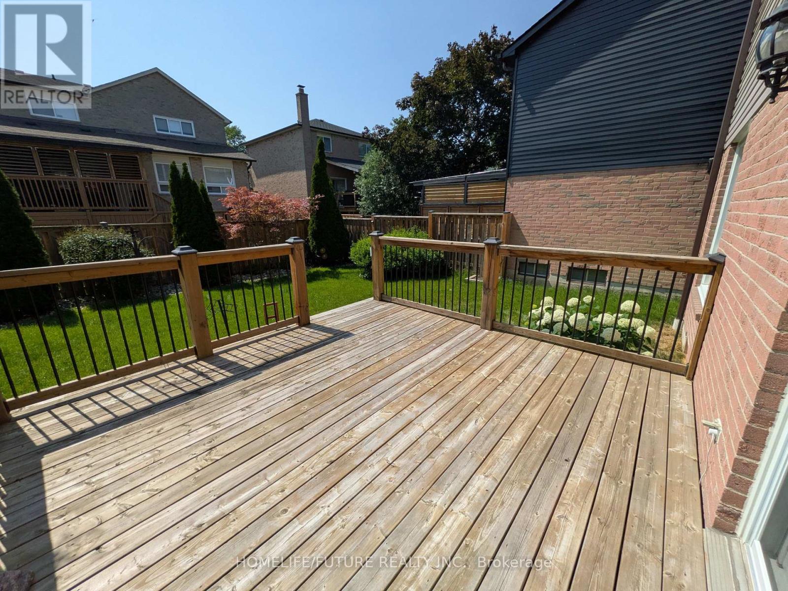 40 Longstaff Drive, Ajax, Ontario  L1S 5H9 - Photo 8 - E13592518