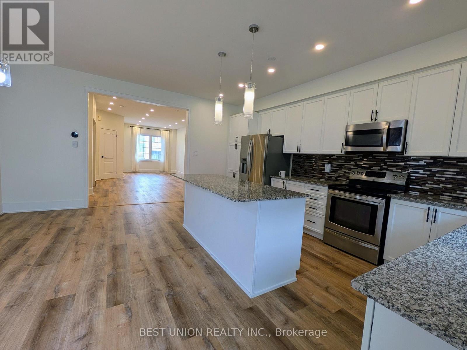 1596 Brandy Court, Pickering, Ontario  L1X 0C8 - Photo 11 - E13592540