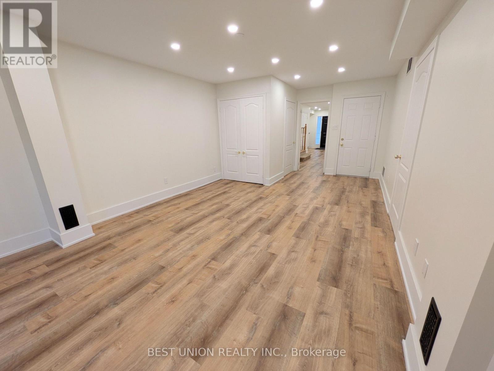 1596 Brandy Court, Pickering, Ontario  L1X 0C8 - Photo 13 - E13592540