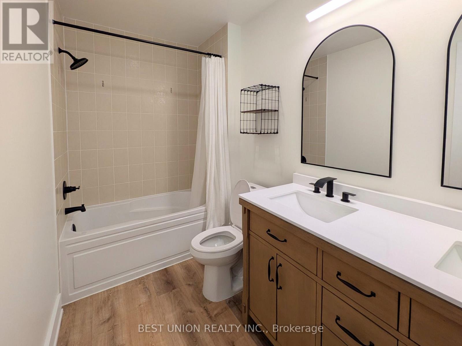 1596 Brandy Court, Pickering, Ontario  L1X 0C8 - Photo 4 - E13592540
