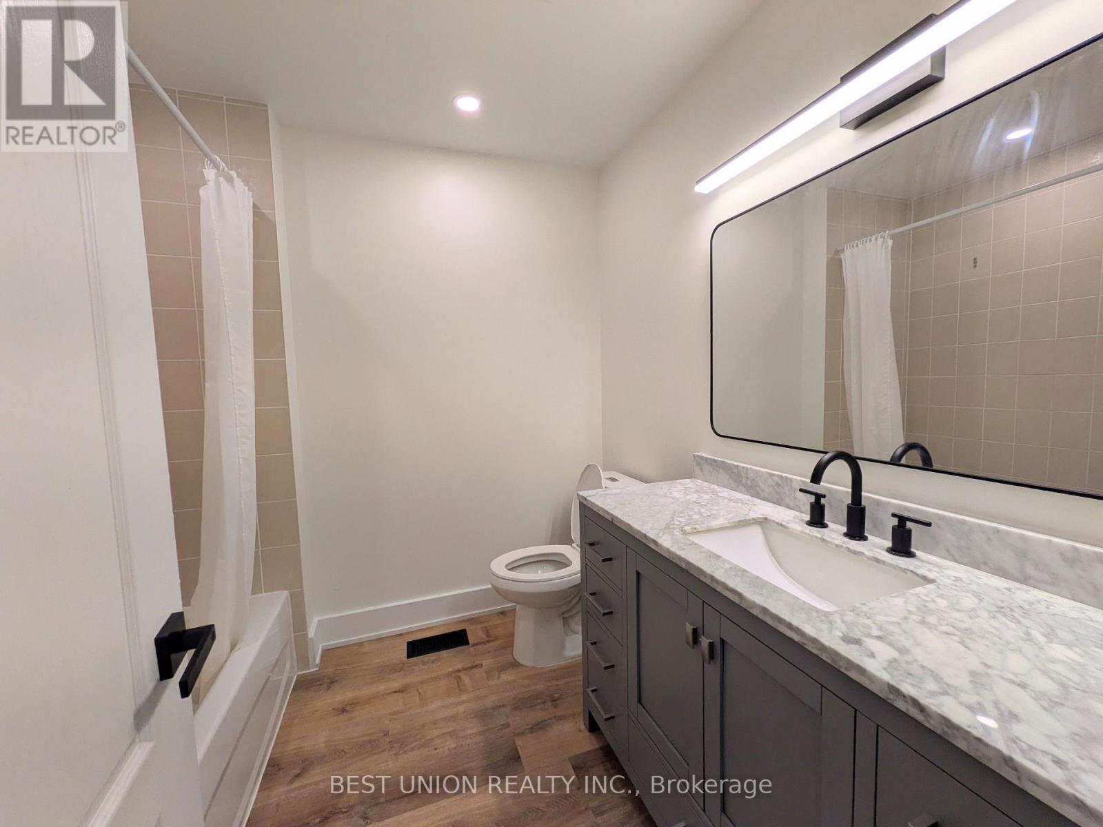 1596 Brandy Court, Pickering, Ontario  L1X 0C8 - Photo 5 - E13592540
