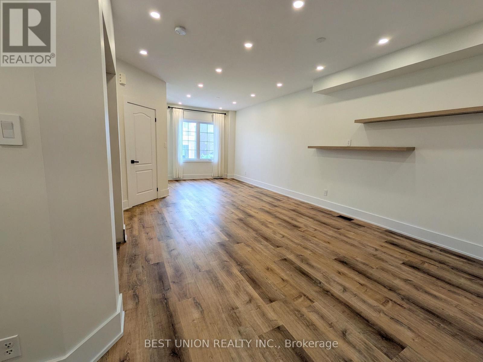 1596 Brandy Court, Pickering, Ontario  L1X 0C8 - Photo 6 - E13592540