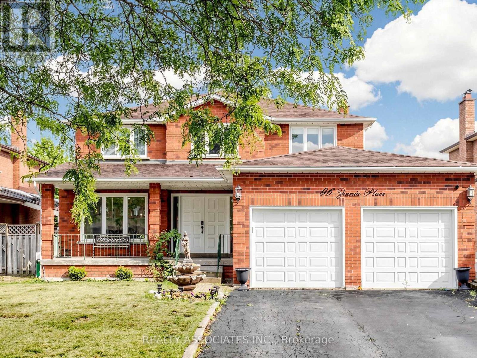 96 Zinnia Place S, Vaughan, Ontario  L4L 6G7 - Photo 2 - N13592408