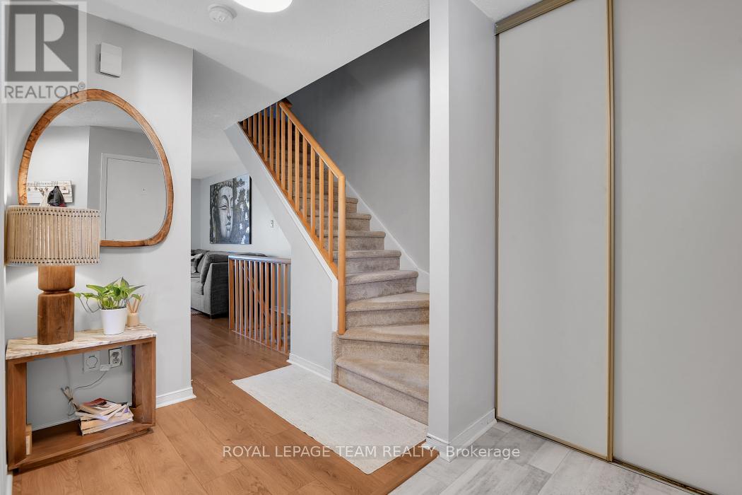 1443 Caravel Crescent, Ottawa, Ontario  K1E 3P5 - Photo 3 - X13592452