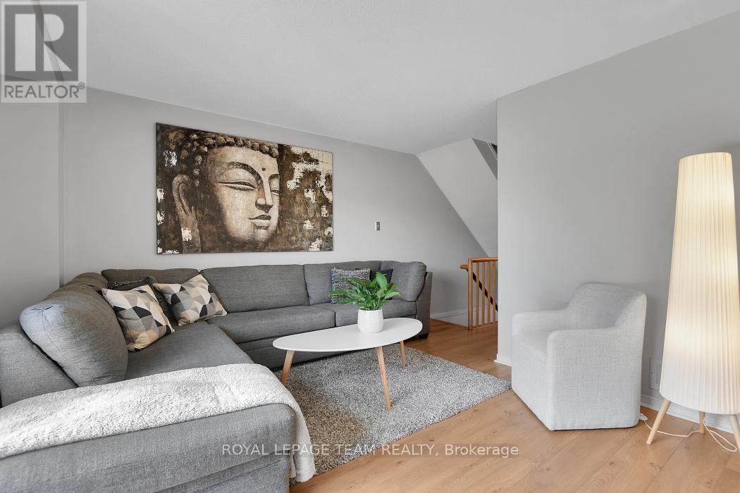 1443 Caravel Crescent, Ottawa, Ontario  K1E 3P5 - Photo 5 - X13592452