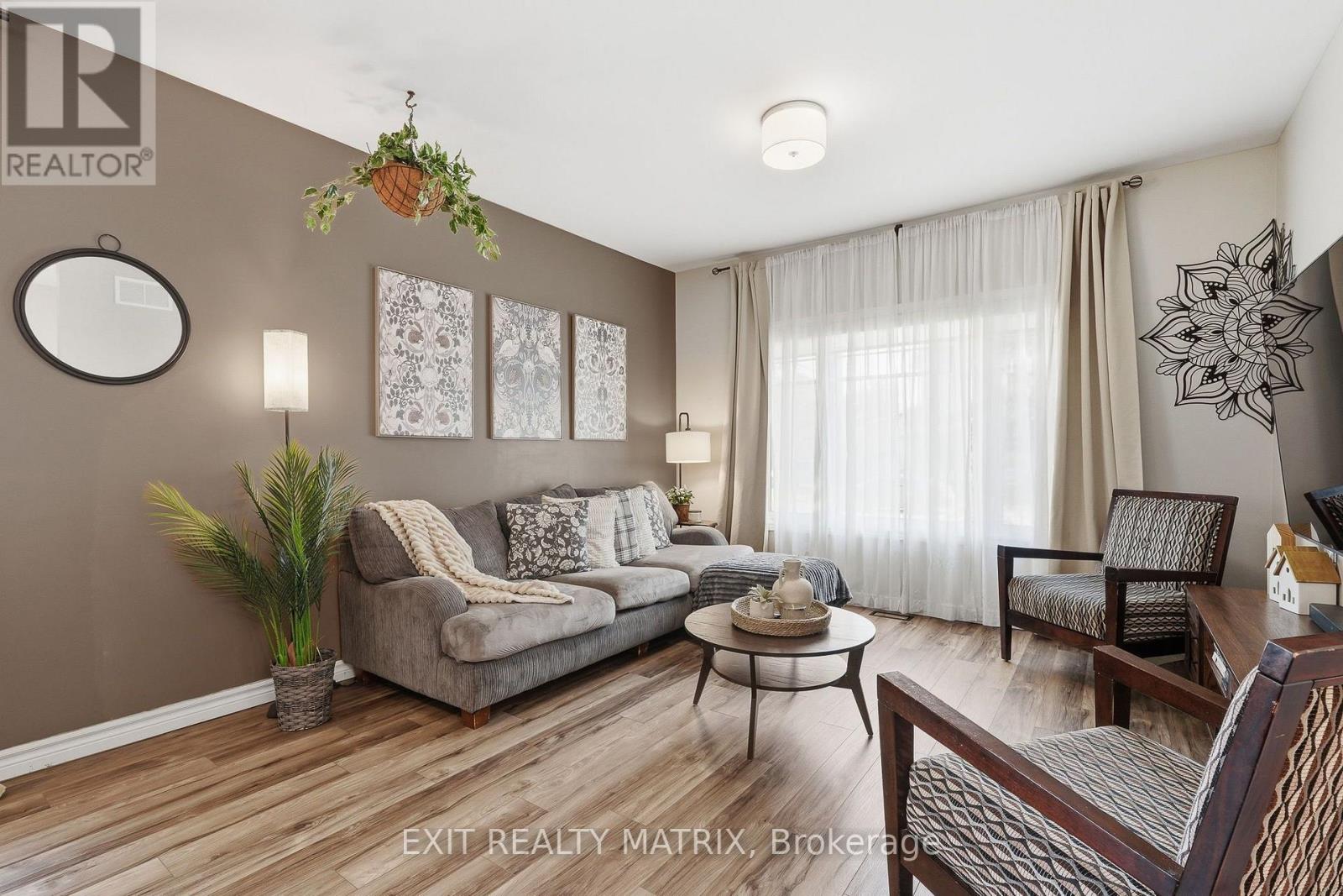 59 First Avenue, Russell, Ontario  K4R 1C9 - Photo 5 - X13592488