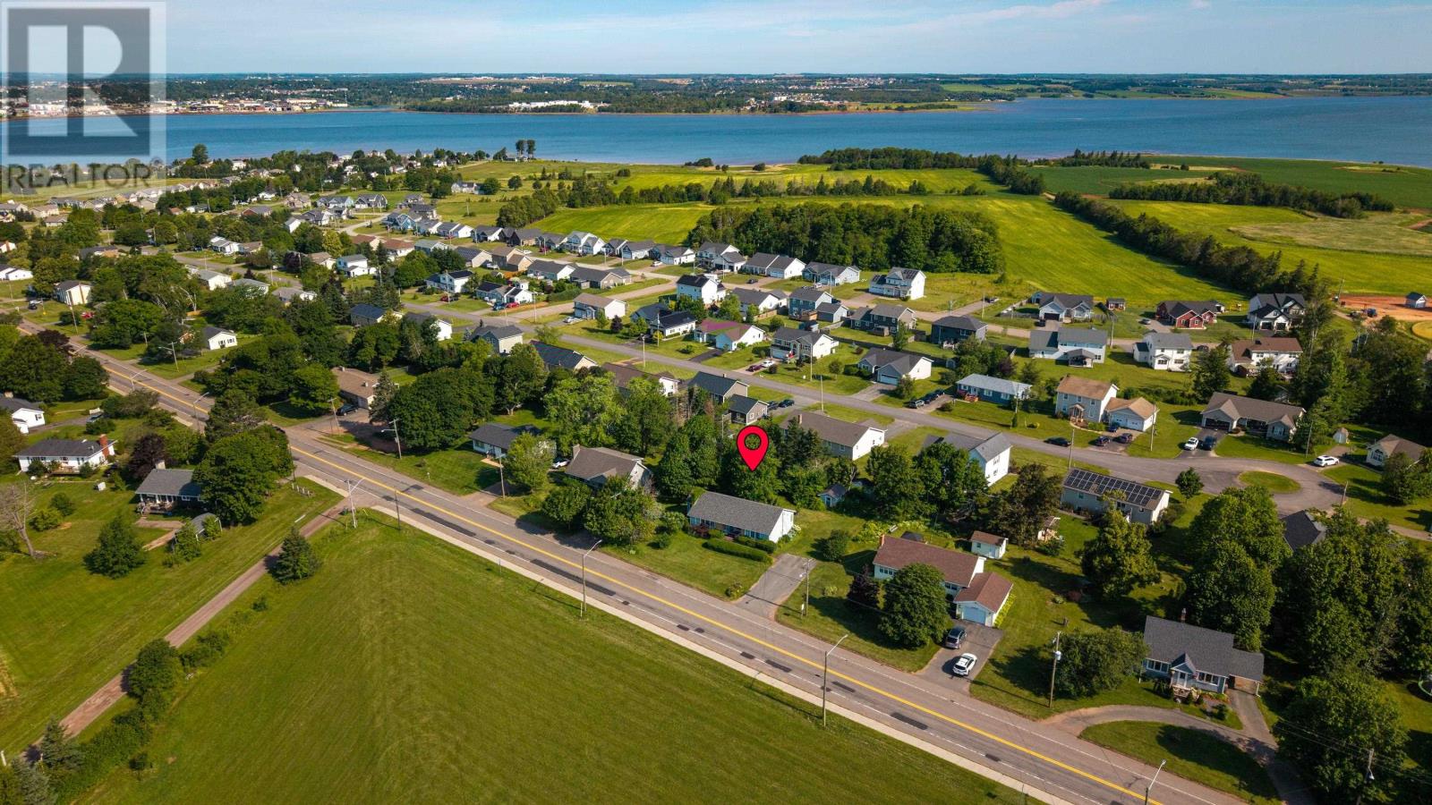 165 Bunbury Road, Stratford, Prince Edward Island  C1B 1V3 - Photo 2 - 202618289