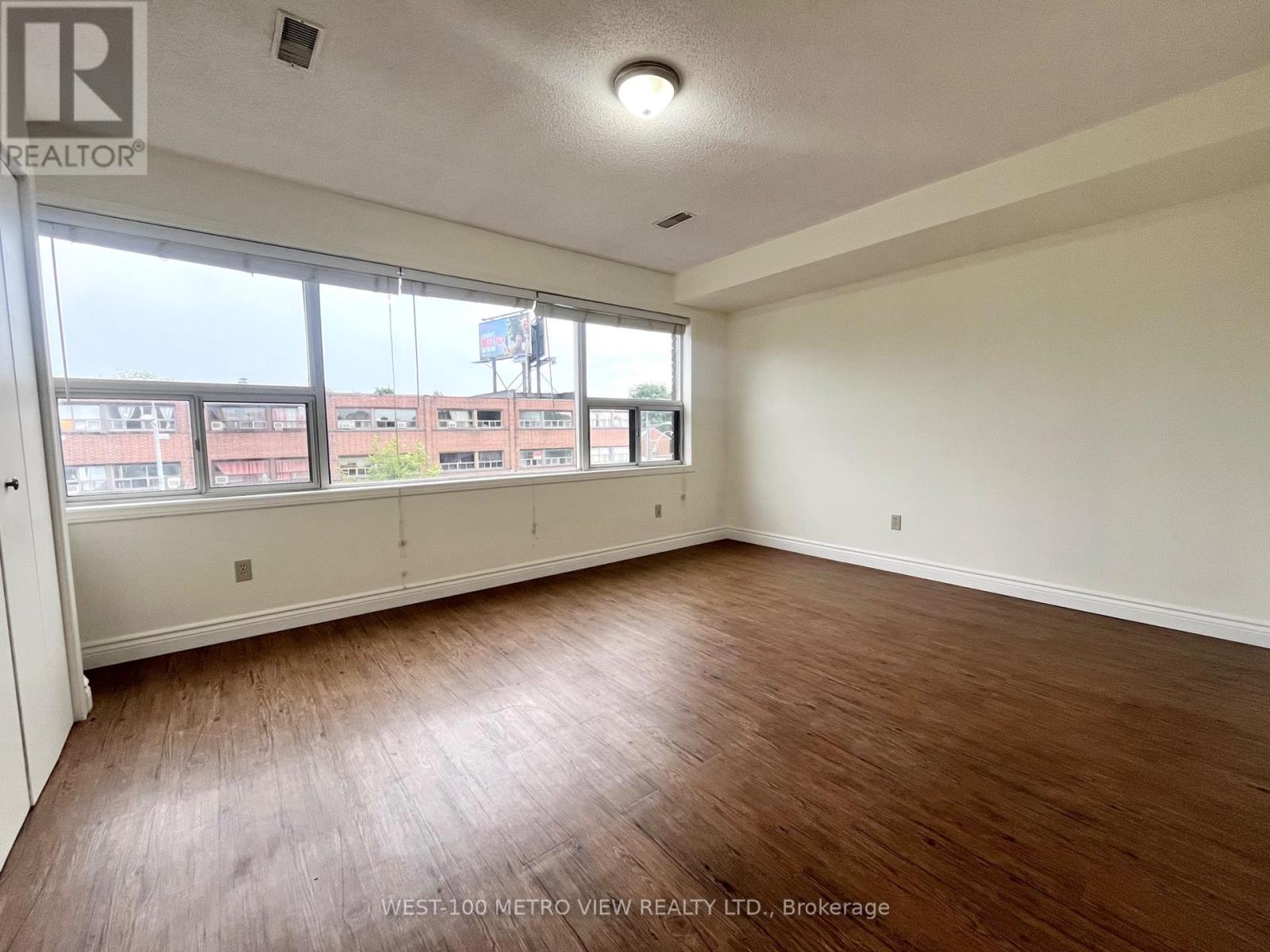 3a - 1686 St Clair Avenue W, Toronto, Ontario  M6G 1C6 - Photo 7 - W13592462