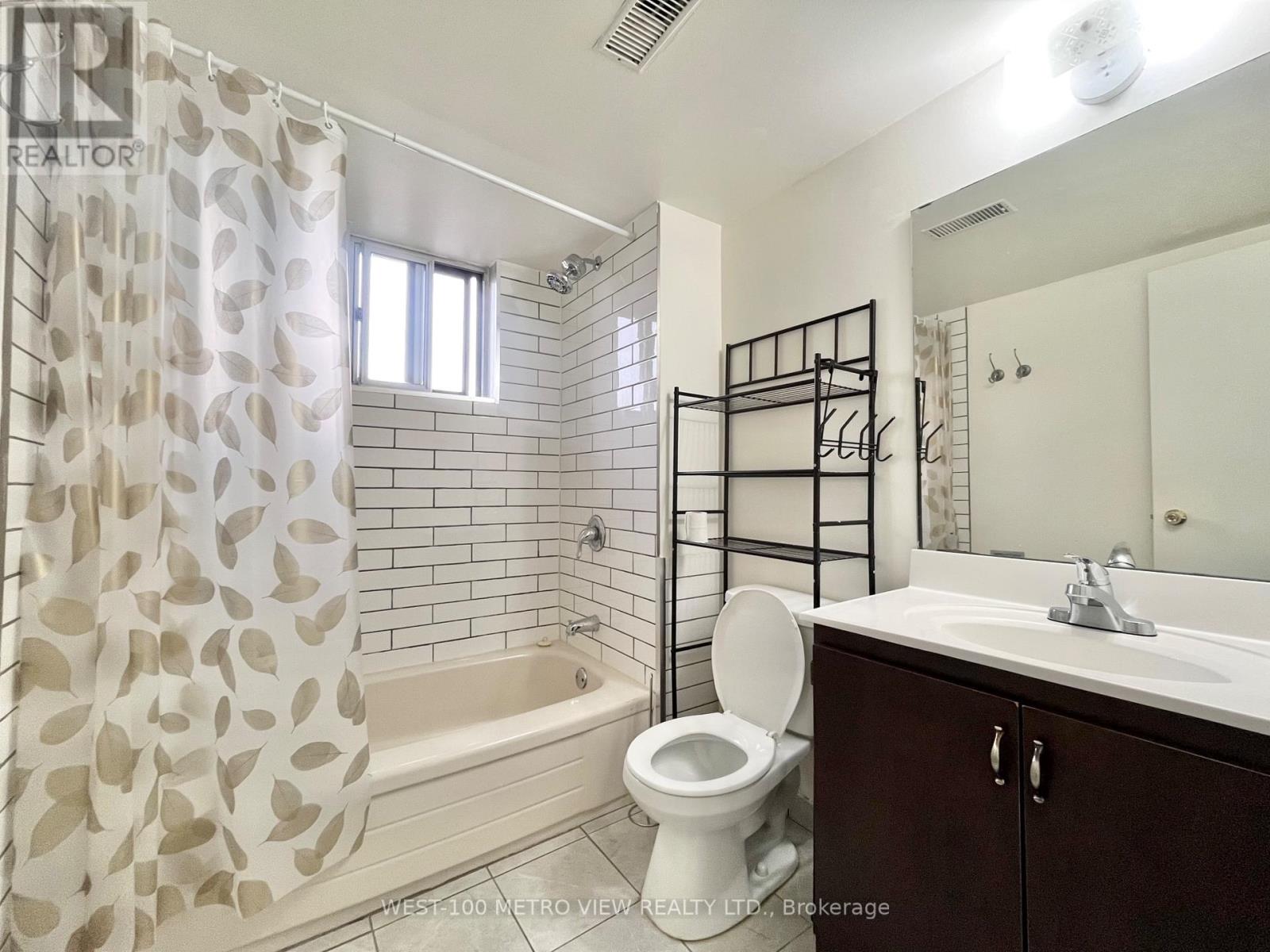 3a - 1686 St Clair Avenue W, Toronto, Ontario  M6G 1C6 - Photo 8 - W13592462