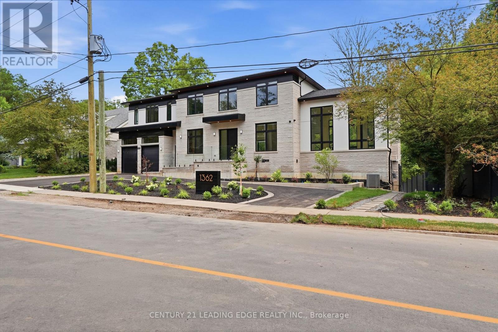 1362 DEVON ROAD, Oakville, Ontario
