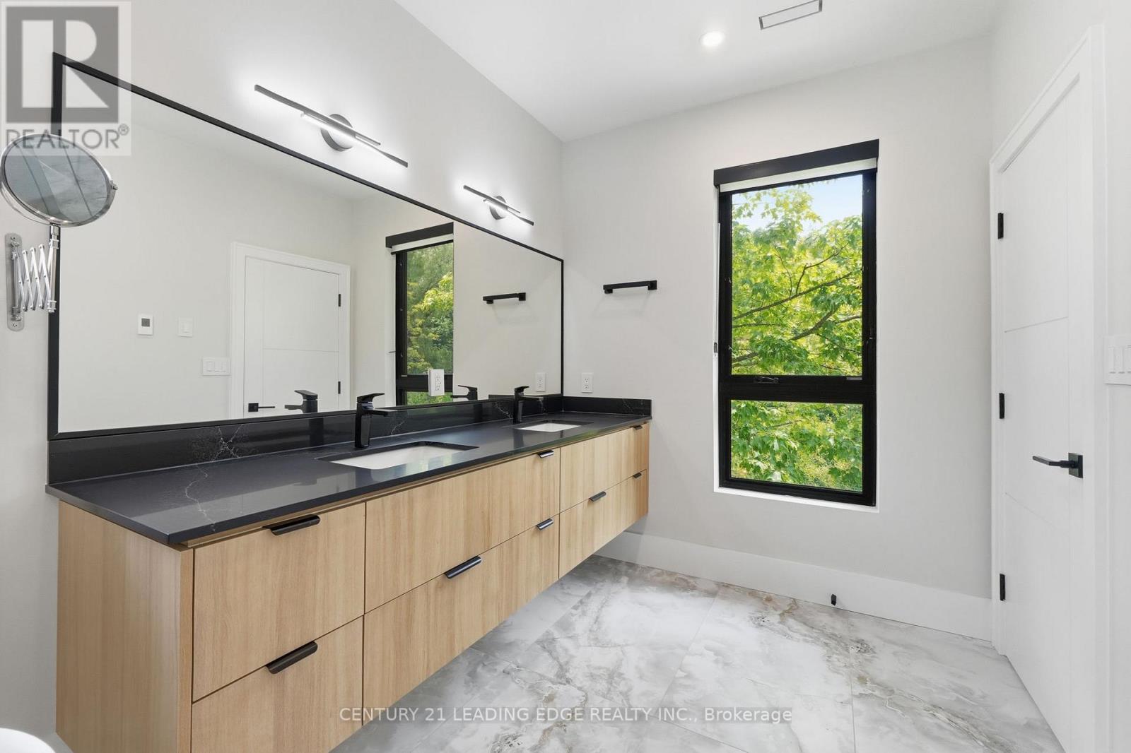 1362 Devon Road, Oakville, Ontario  L6J 2M1 - Photo 24 - W13592480