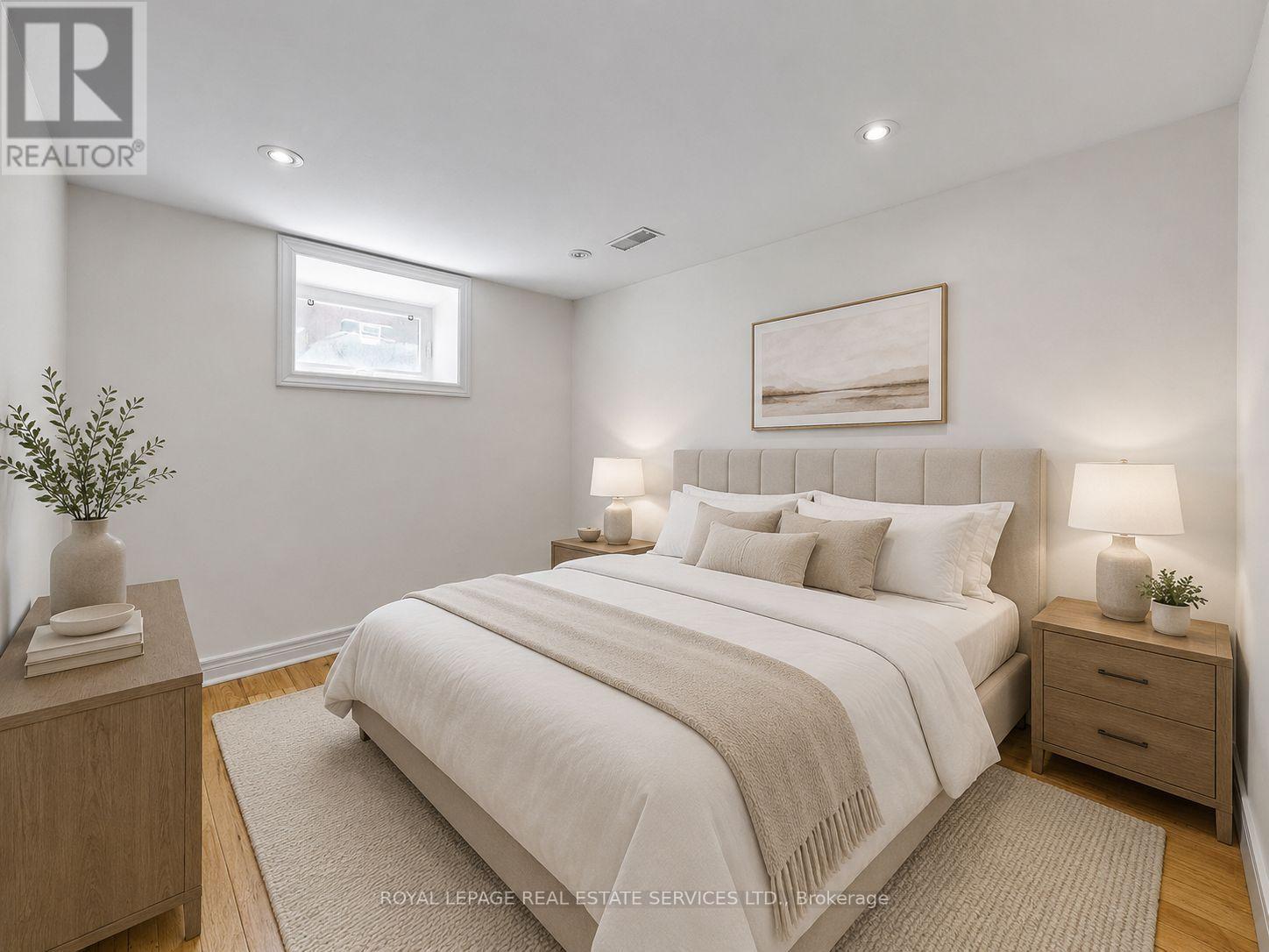 Lower - 119 Essex Street, Toronto, Ontario  M6G 1T4 - Photo 10 - W13592506
