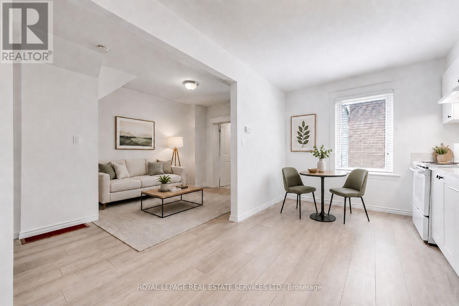 Main - 119 Essex Street, Toronto, Ontario  M6G 1T4 - Photo 1 - W13592526