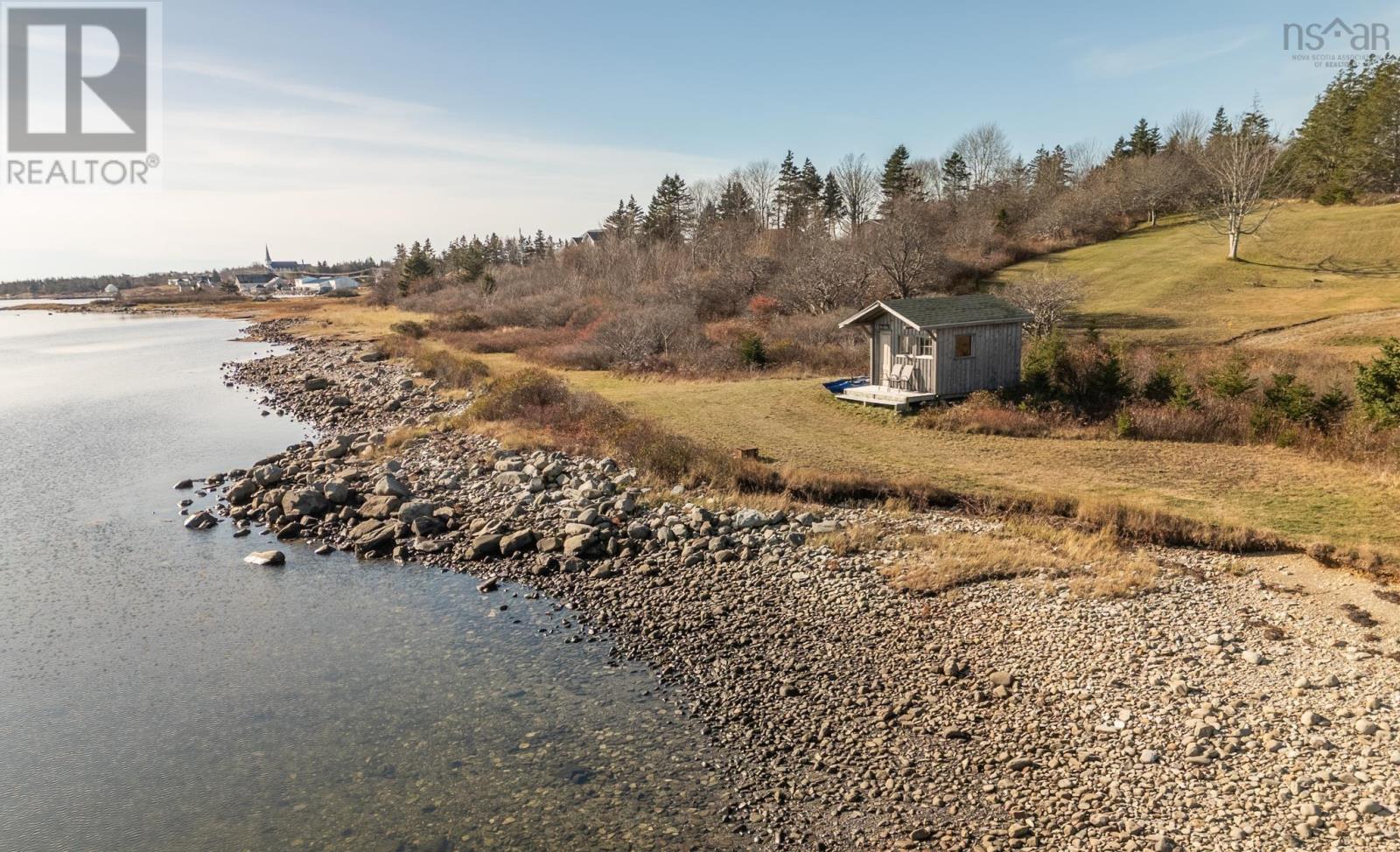 911 Highway 335, West Pubnico, Nova Scotia  B0W 3S0 - Photo 10 - 202528411