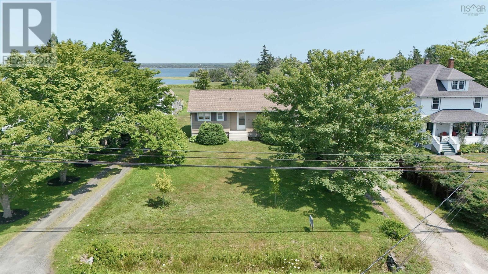 911 Highway 335, West Pubnico, Nova Scotia  B0W 3S0 - Photo 13 - 202528411