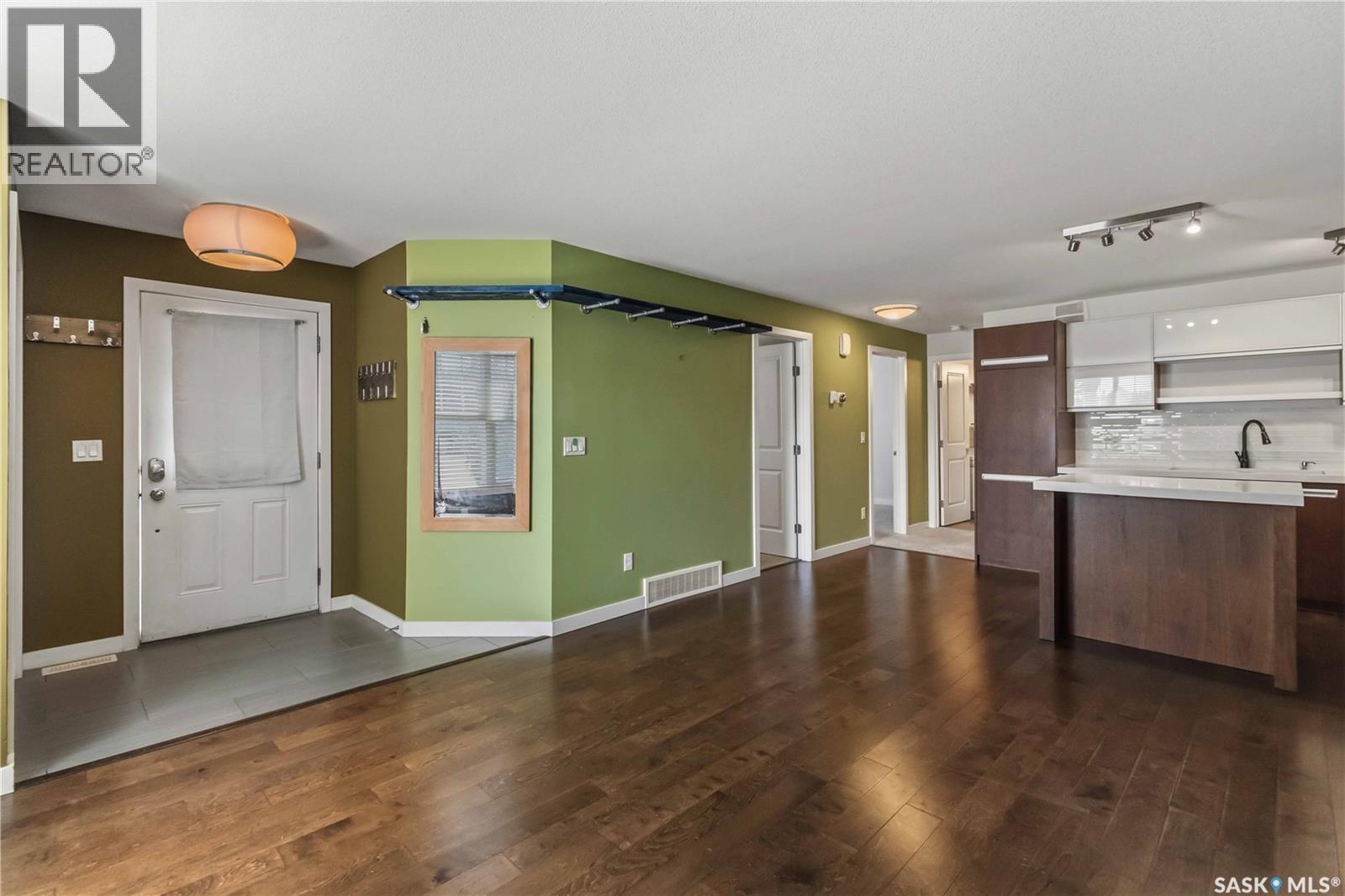 121 2315 Mcclocklin Road, Saskatoon, Saskatchewan  S7R 0K8 - Photo 5 - SK043194
