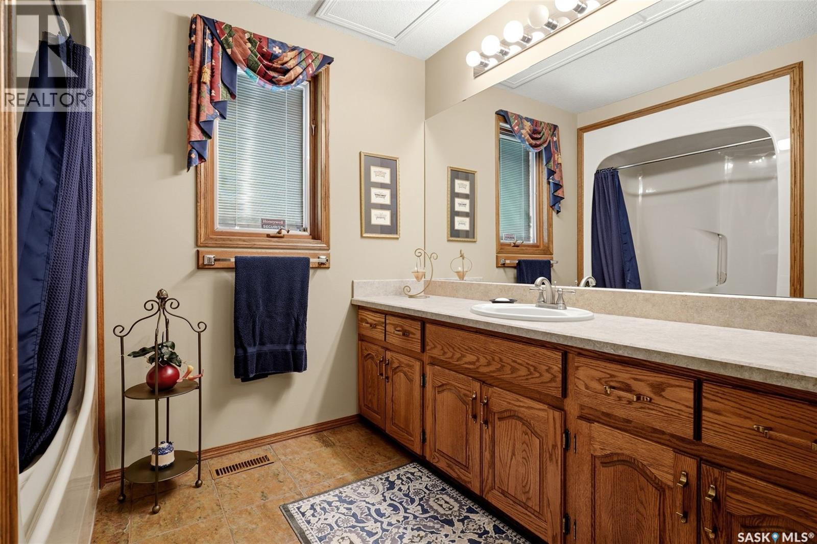 33 Federal Drive, White City, Saskatchewan  S4L 5B1 - Photo 43 - SK043156