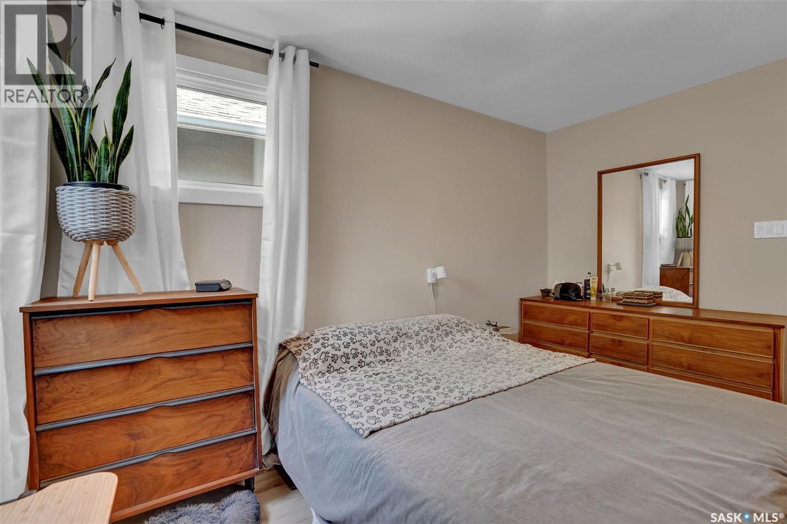 2604 Robinson Street, Regina, Saskatchewan  S4T 2R4 - Photo 14 - SK043140