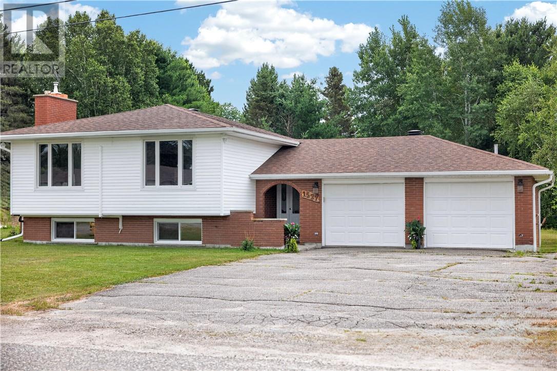 1527 Talon Street, Greater Sudbury, Ontario  P3P 1S5 - Photo 3 - 2129364