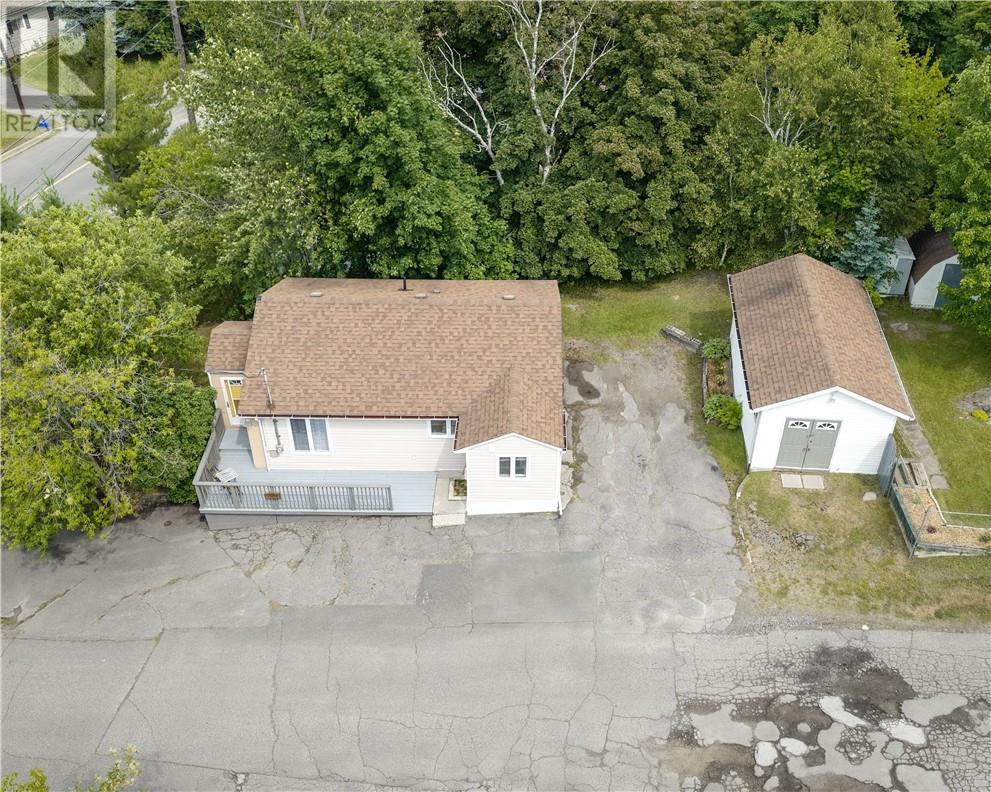 1561 Weller Street, Sudbury, Ontario  P3B 1K9 - Photo 3 - 2129322