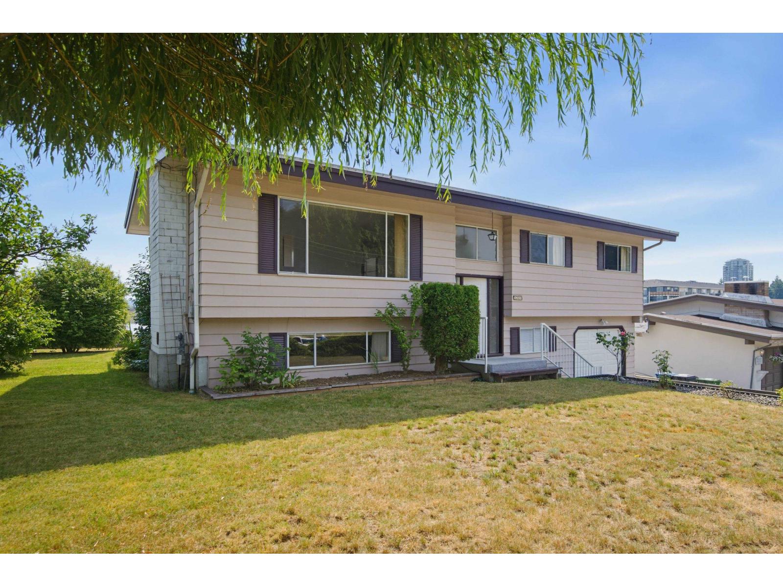 32659 Willingdon Crescent, Abbotsford, British Columbia  V2T 1S1 - Photo 3 - R3147834