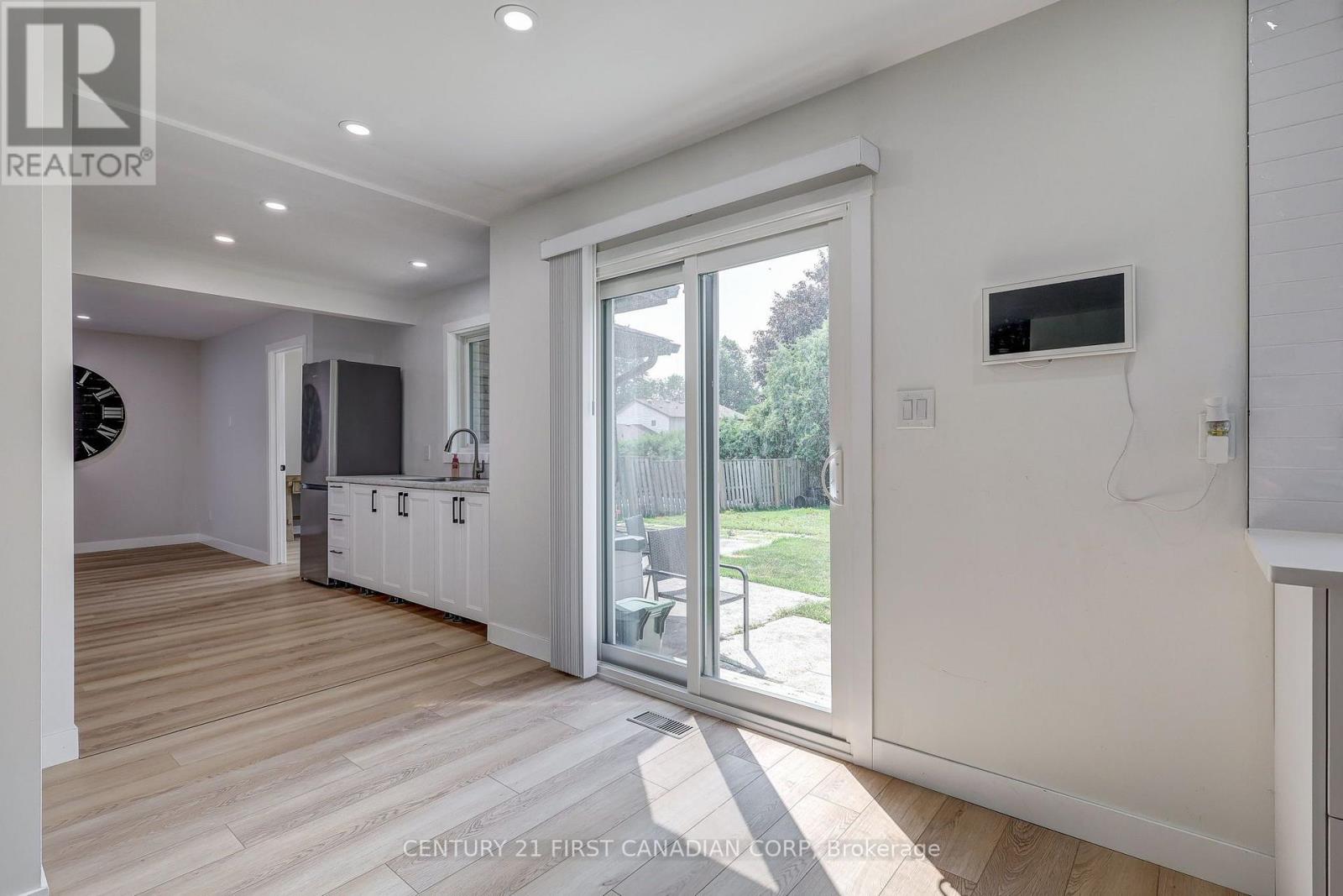 123 Hillsmount Crescent, London South, Ontario N6K 1V6 - Photo 20 - X13592814