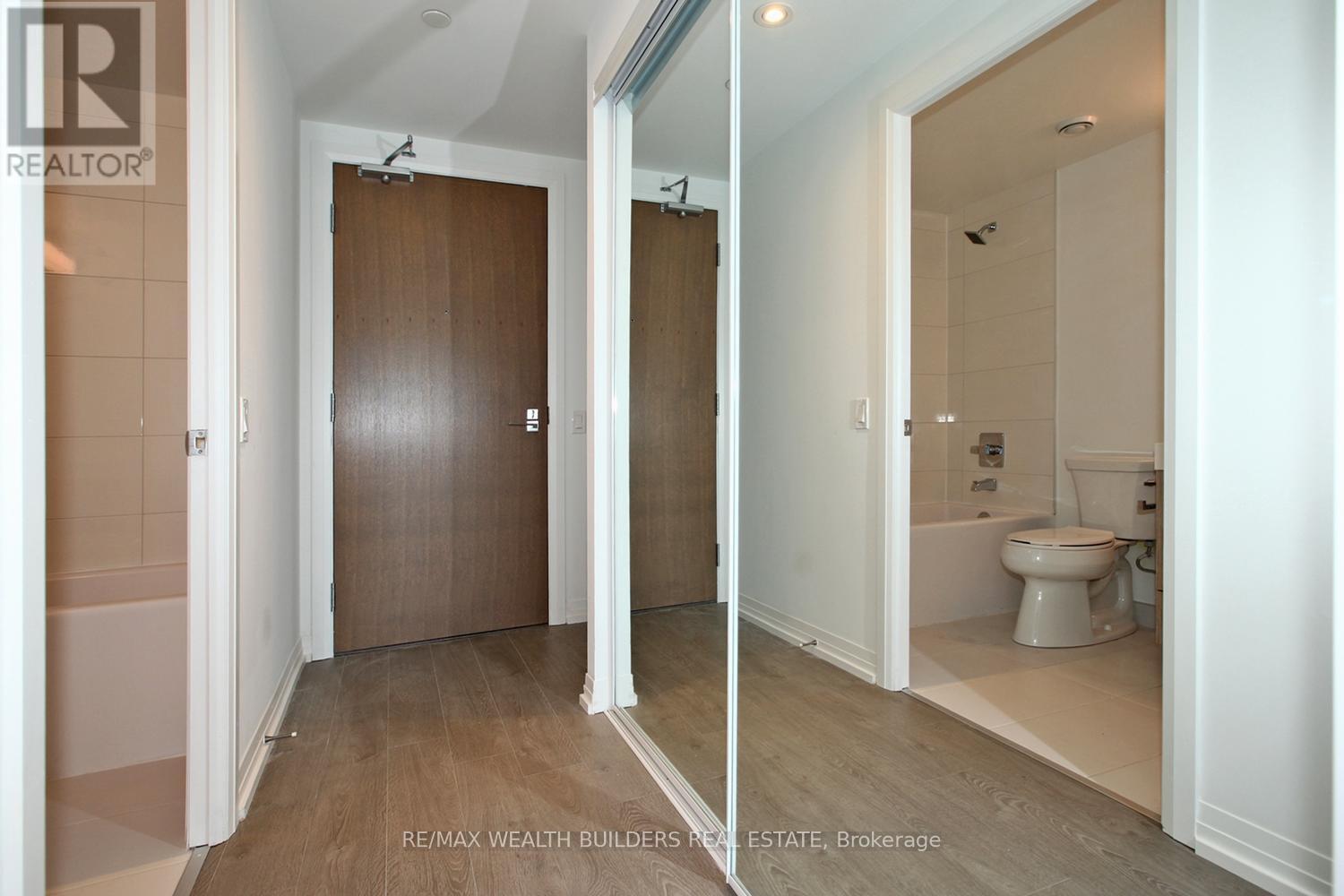 2107 - 251 Jarvis Street E, Toronto, Ontario  M5B 0C3 - Photo 4 - C13592618